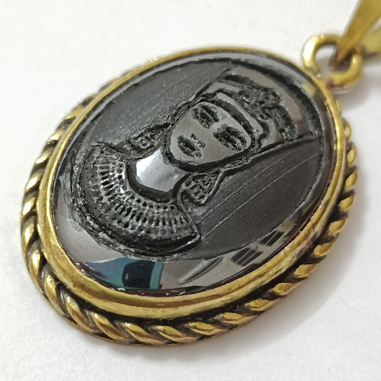 Handmade Vintage copper pendant hematite stone Egyptian Queen design Size ONE SIZE - 3 Thumbnail