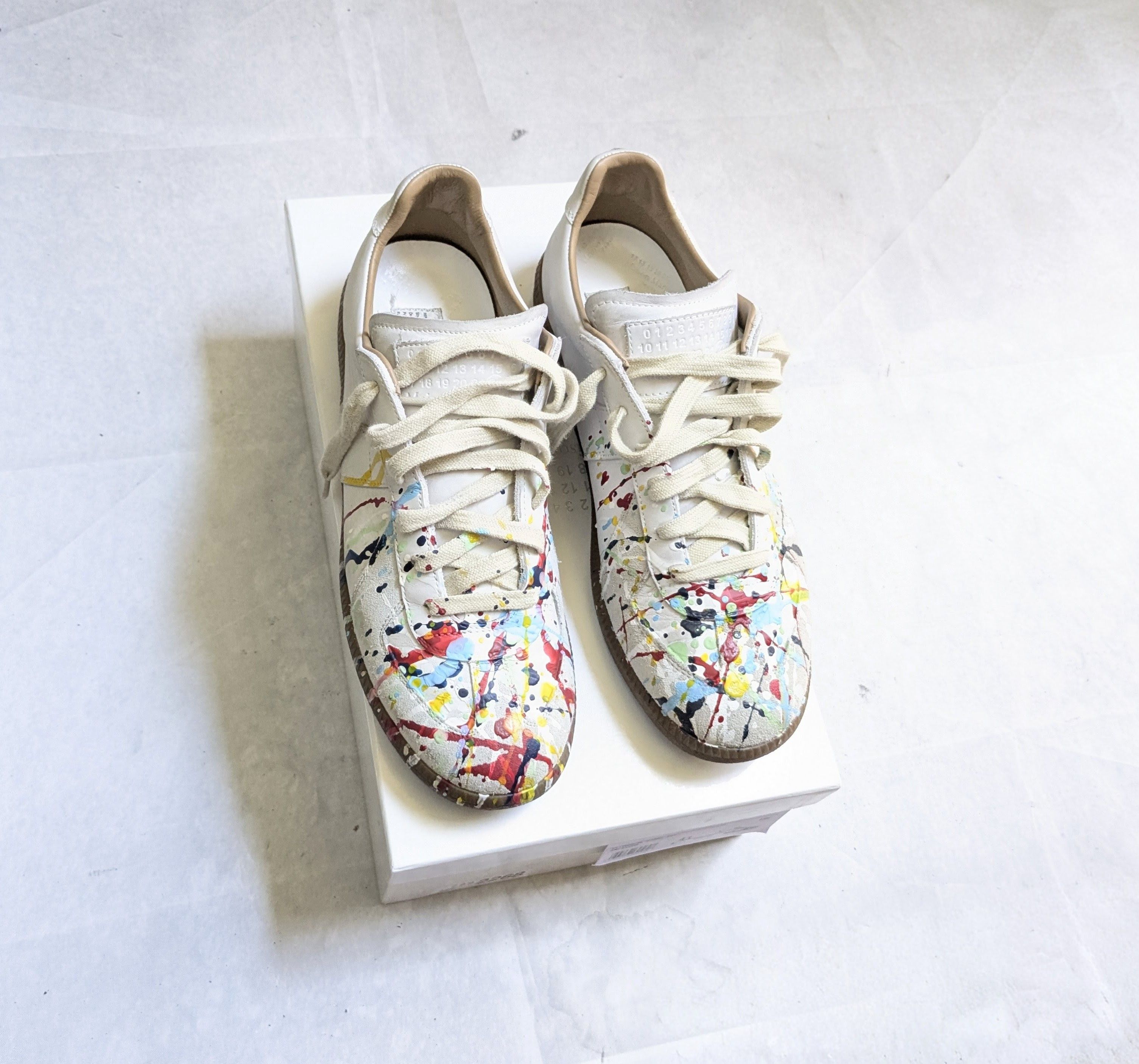 Maison Margiela Maison Margiela Replica GAT Paint Splatter 8 41 Gum Size US 8 / EU 41 - 1 Thumbnail