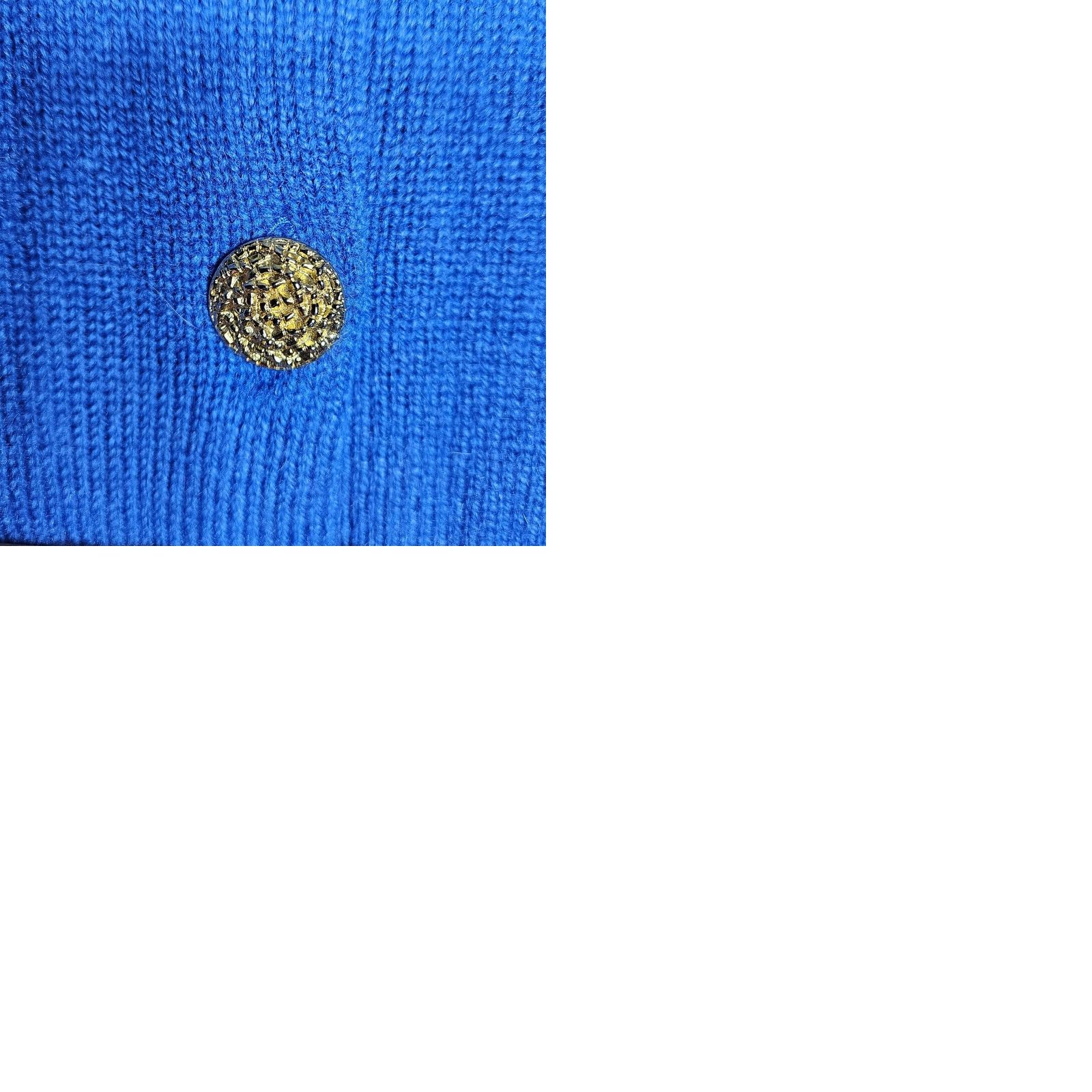 Johnstons Of Elgin Johnstons Of Elgin Blue 100% Cashmere Golden Button Cardigan 40" 102cm Cardigan Women Regular Blue 100% Cashmere Button Modern Style Pays Vintage? No Size S / US 4 / IT 40 - 9 Thumbnail
