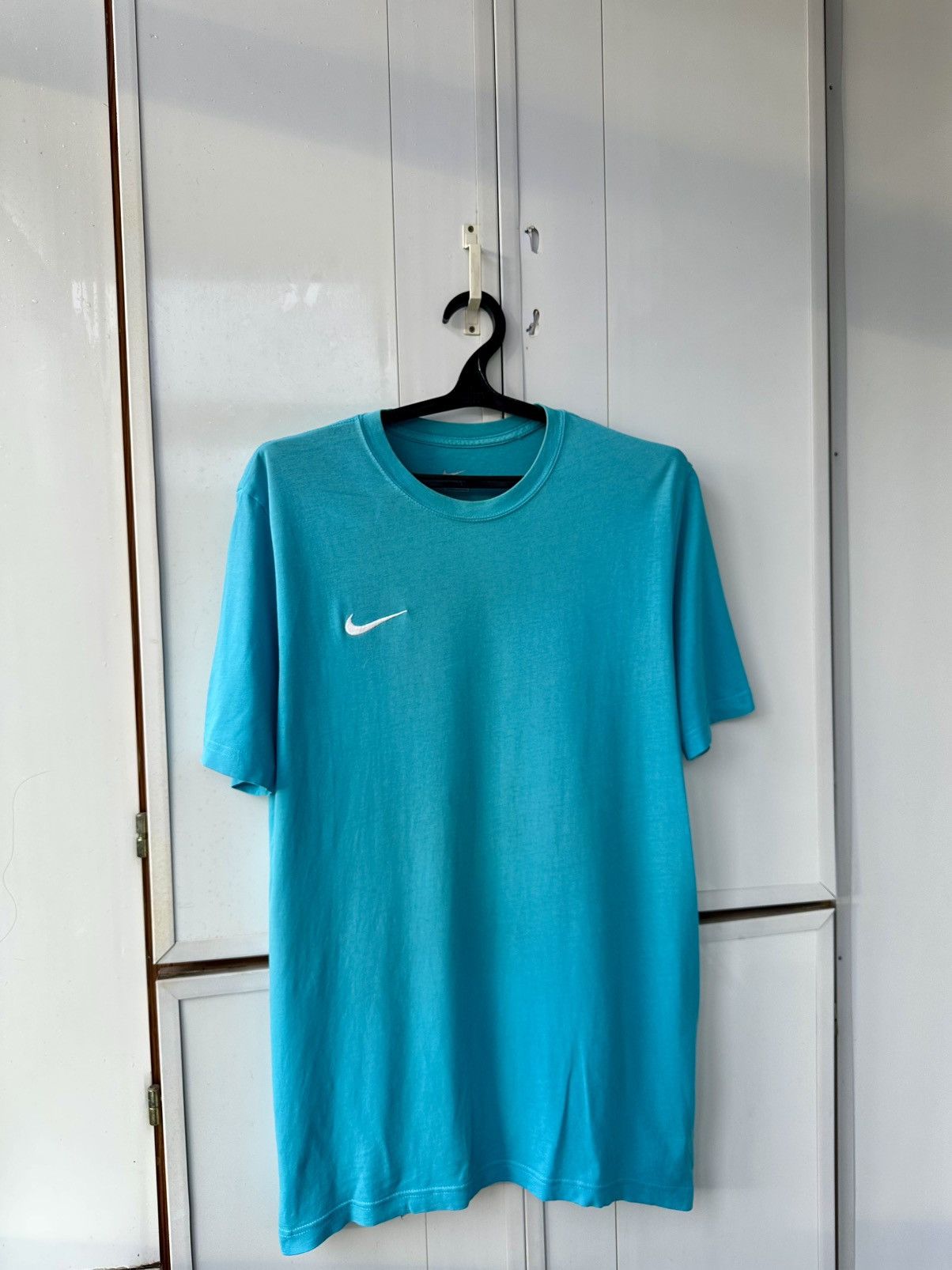 Nike Vintage Nike T-shirt Swoosh Logo Size US L / EU 52-54 / 3 - 6 Thumbnail