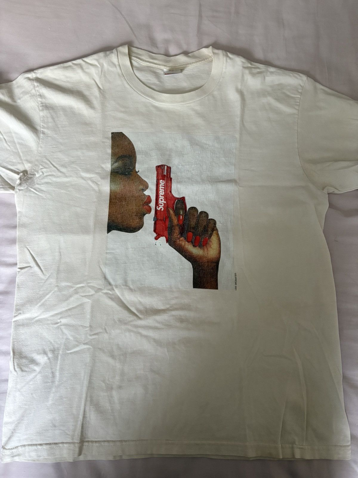 Supreme Supreme Water Pistol Tee SS21 Size US M / EU 48-50 / 2 - 1 Thumbnail