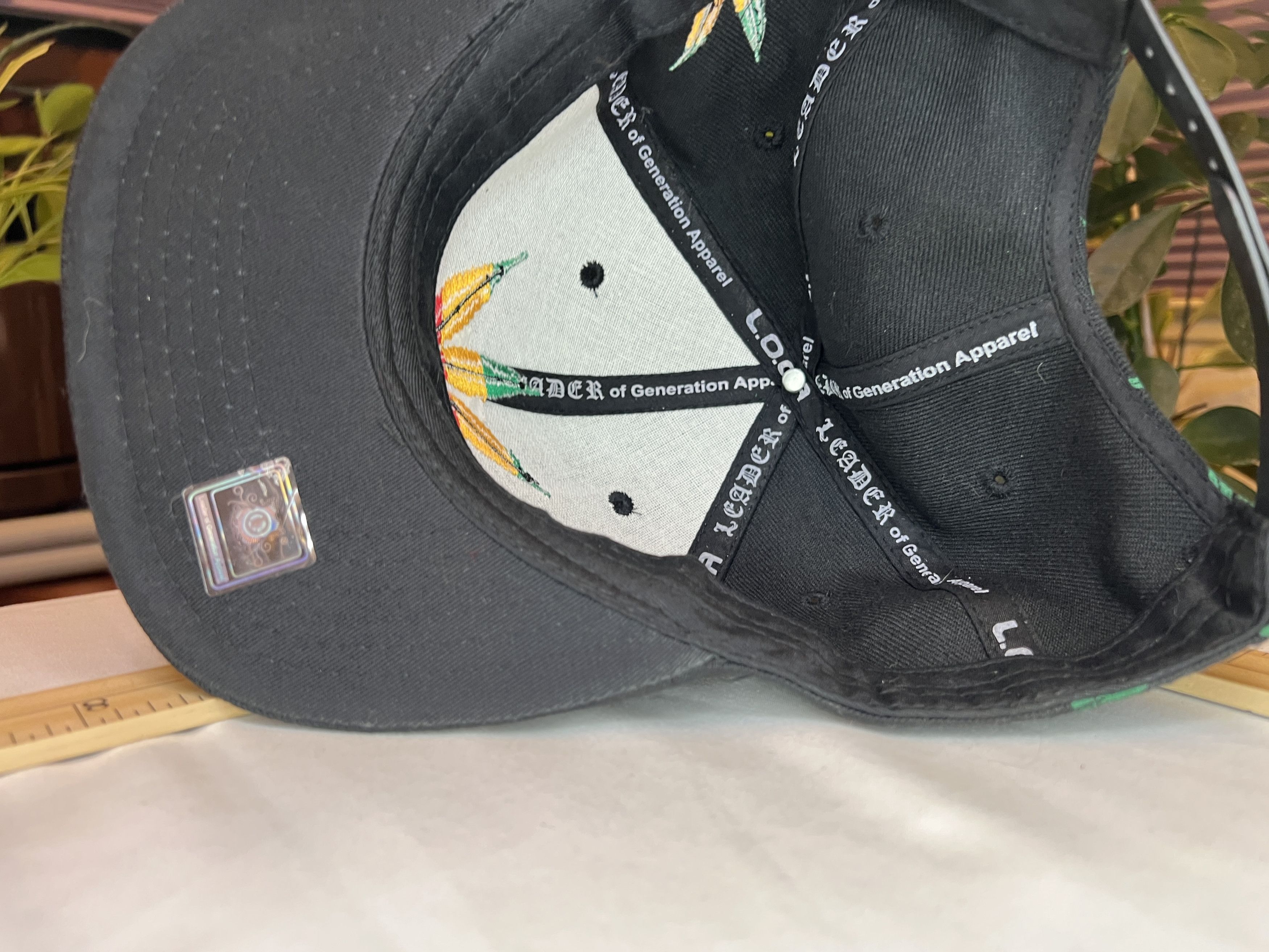 Other Pot Leaf Hat Red Gold and Green Raggae Size ONE SIZE - 4 Thumbnail