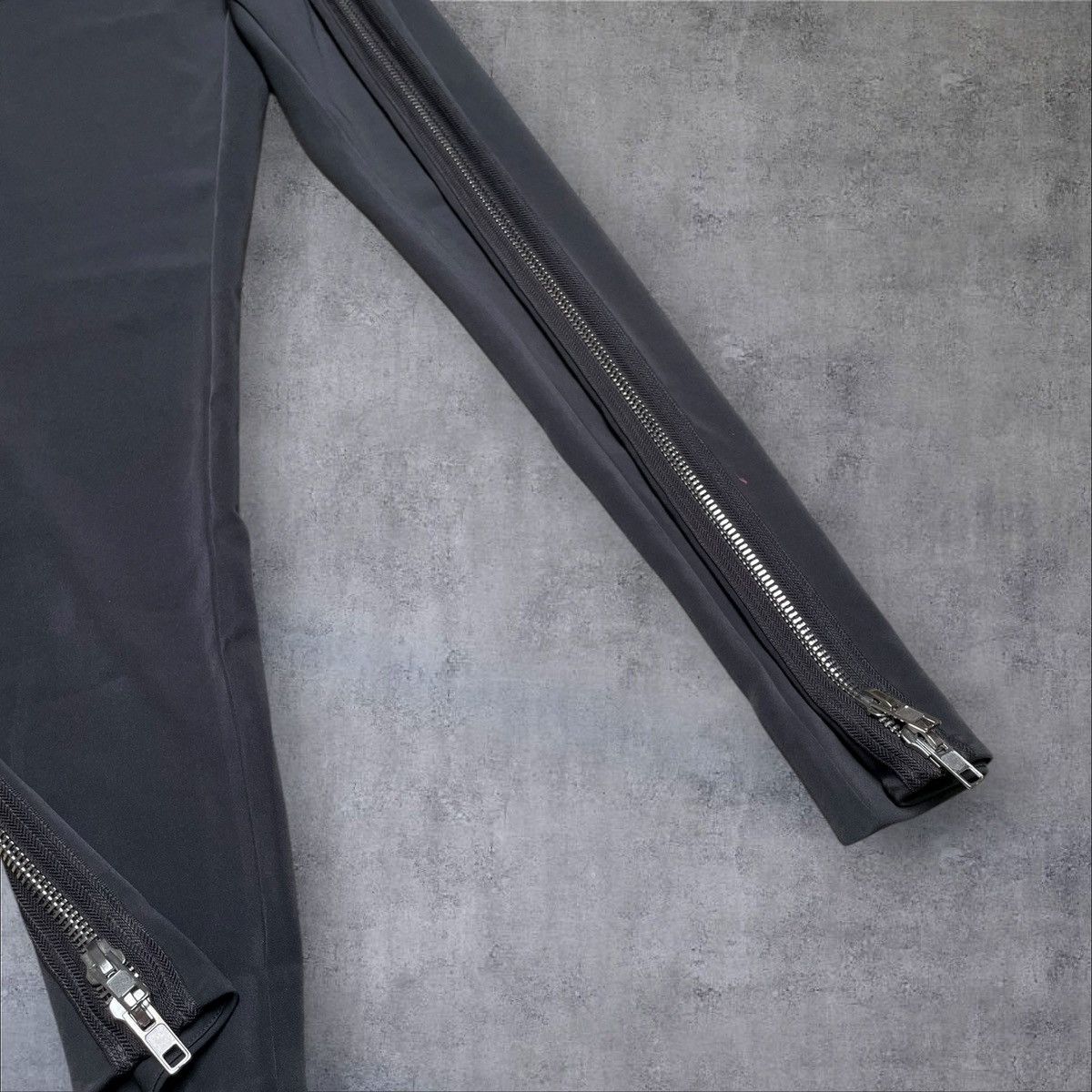 Miu Miu Miu miu full zip straight rare pants archive italy Size 26" / US 2 / IT 38 - 5 Thumbnail