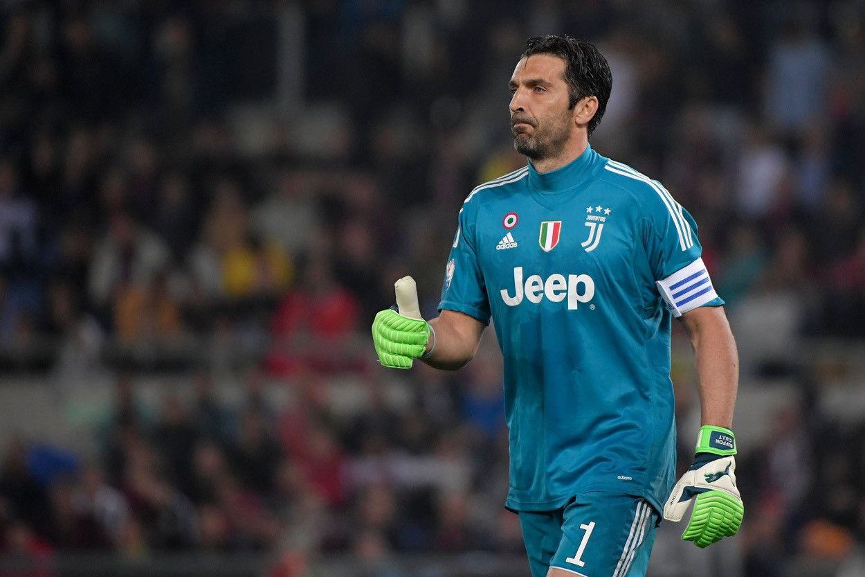 Adidas Juventus 2018 tim cup final player issue shirt #1 Buffon Size US S / EU 44-46 / 1 - 12 Thumbnail