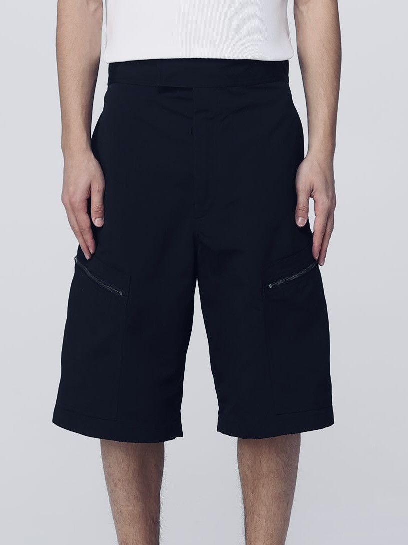 Bottega Veneta Bottega Veneta Black Bermuda Shorts With Zip Pockets Size US 32 / EU 48 - 4 Thumbnail