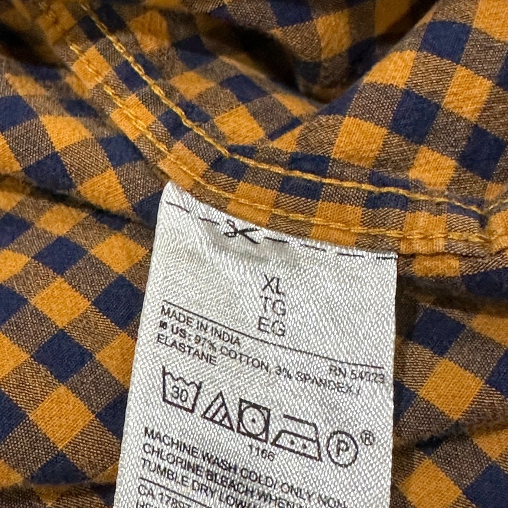 Old Navy Old Navy Button-Up Shirt Men XL Orange Blue Checkered Cotton Preppy Casual Business Chest 47 in Regular Fit Long Sleeve Collared Size US XL / EU 56 / 4 - 5 Thumbnail