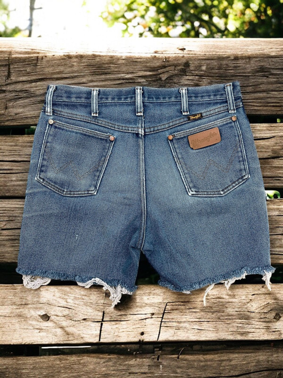 Wrangler Vintage Wrangler USA Distressed Denim Size US 35 - 9 Thumbnail