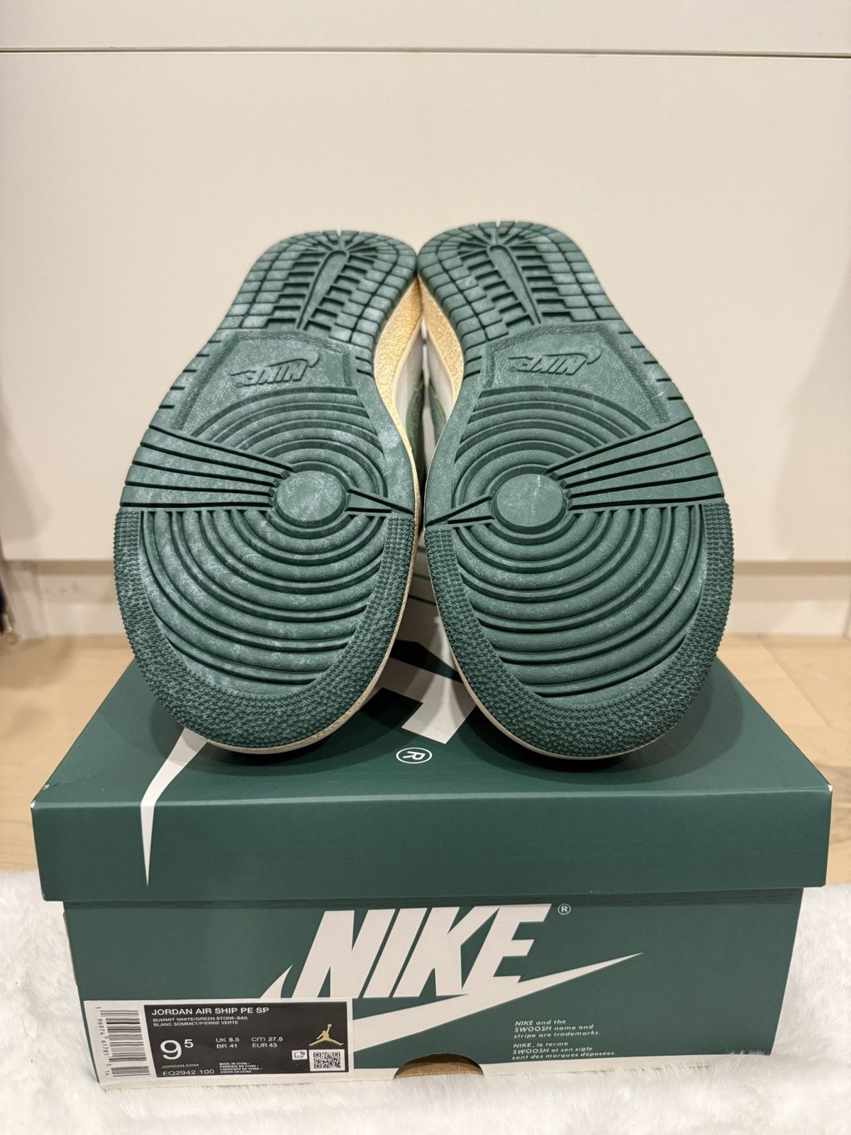 Nike Nike Jordan A La Maniere Air Ship PE SP US M 9.5 Size US 9.5 / EU 42-43 - 4 Thumbnail
