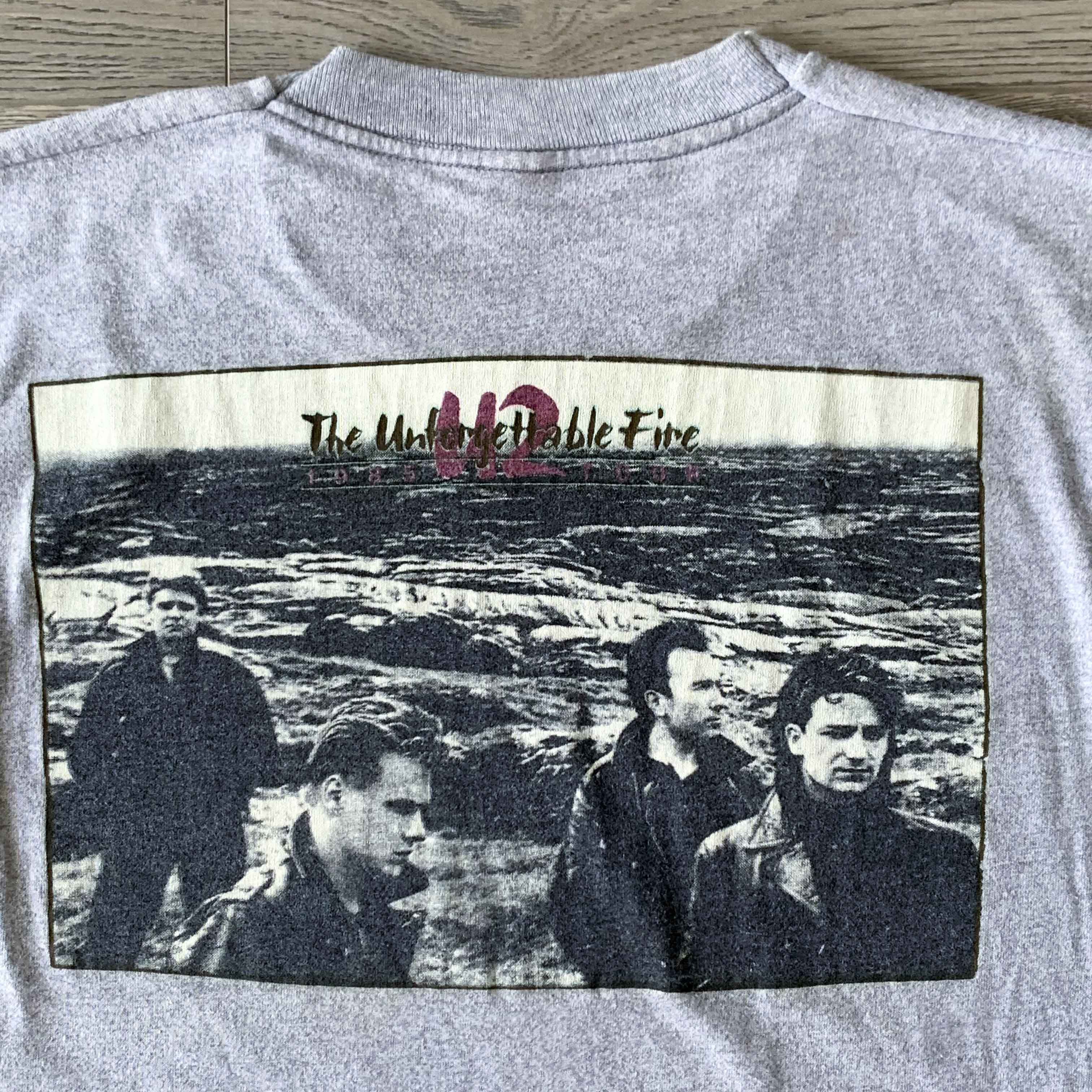 Vintage Vintage 1985 U2 The Unforgettable Fire Tour T Shirts Size US M / EU 48-50 / 2 - 7 Thumbnail