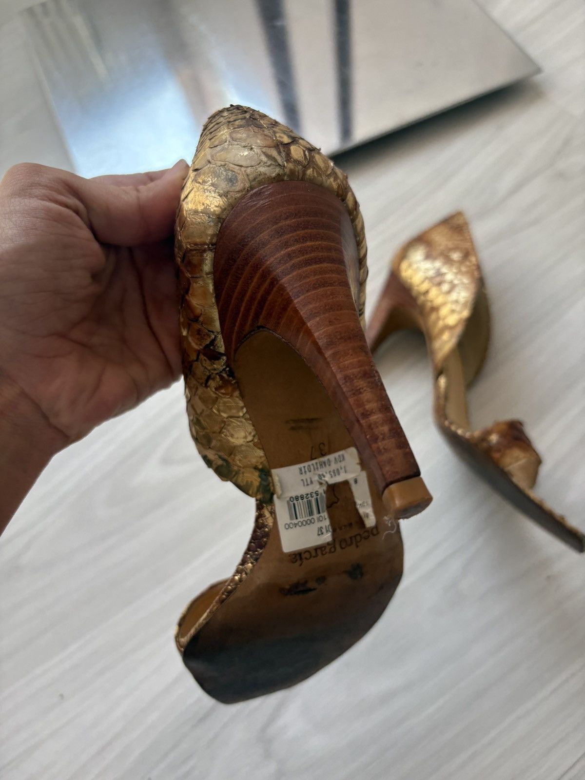 Pedro Garcia Pedro Garcia python snake heels Size US 6.5 / IT 36.5 - 17 Thumbnail