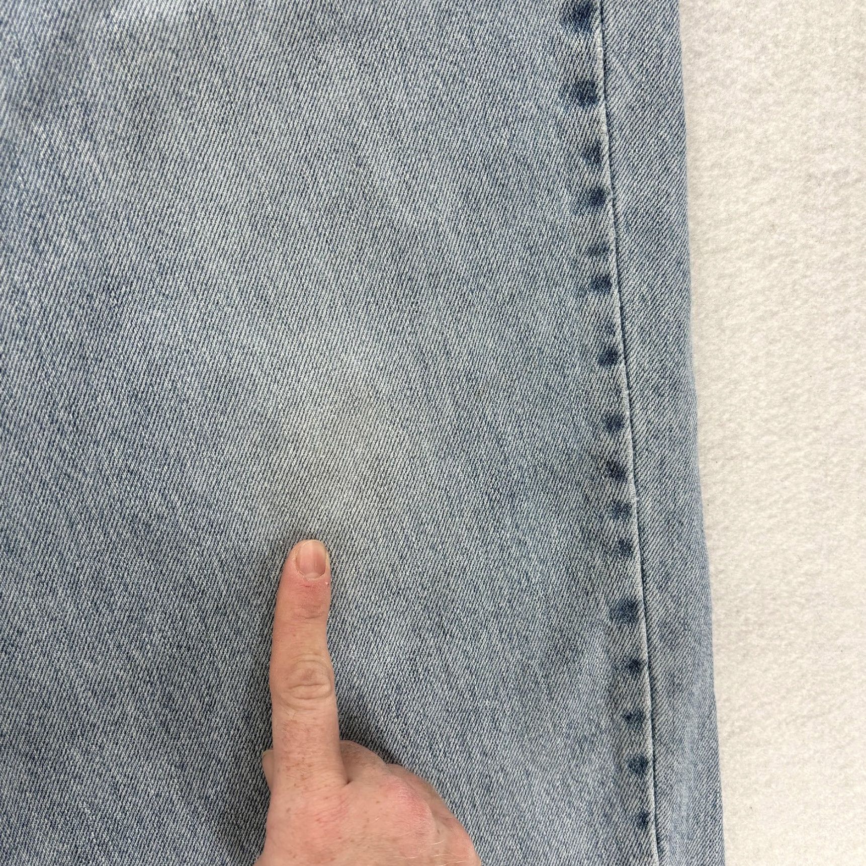 Levi's VINTAGE Levi's 560 Comfort Fit Jeans Mens 40x29 Blue Relaxed Tapered Denim Y2K Jeans Mens Blue 560 Comfort Fit"} Size US 40 / EU 56 - 5 Thumbnail