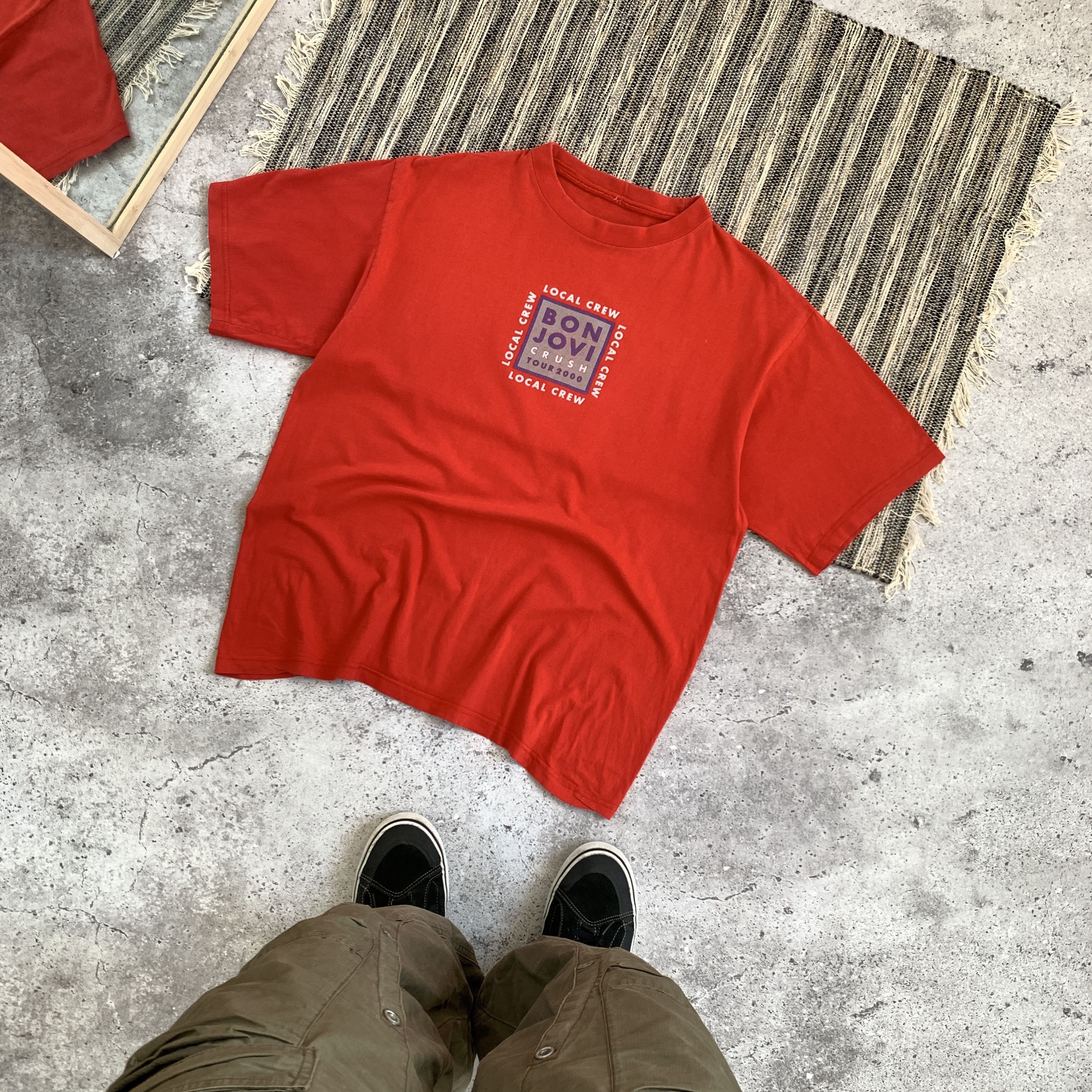 Band Tees Vintage Bon Jovi 2000 Tour Red Graphic Tee Shirt Size US XL / EU 56 / 4 - 1 Thumbnail
