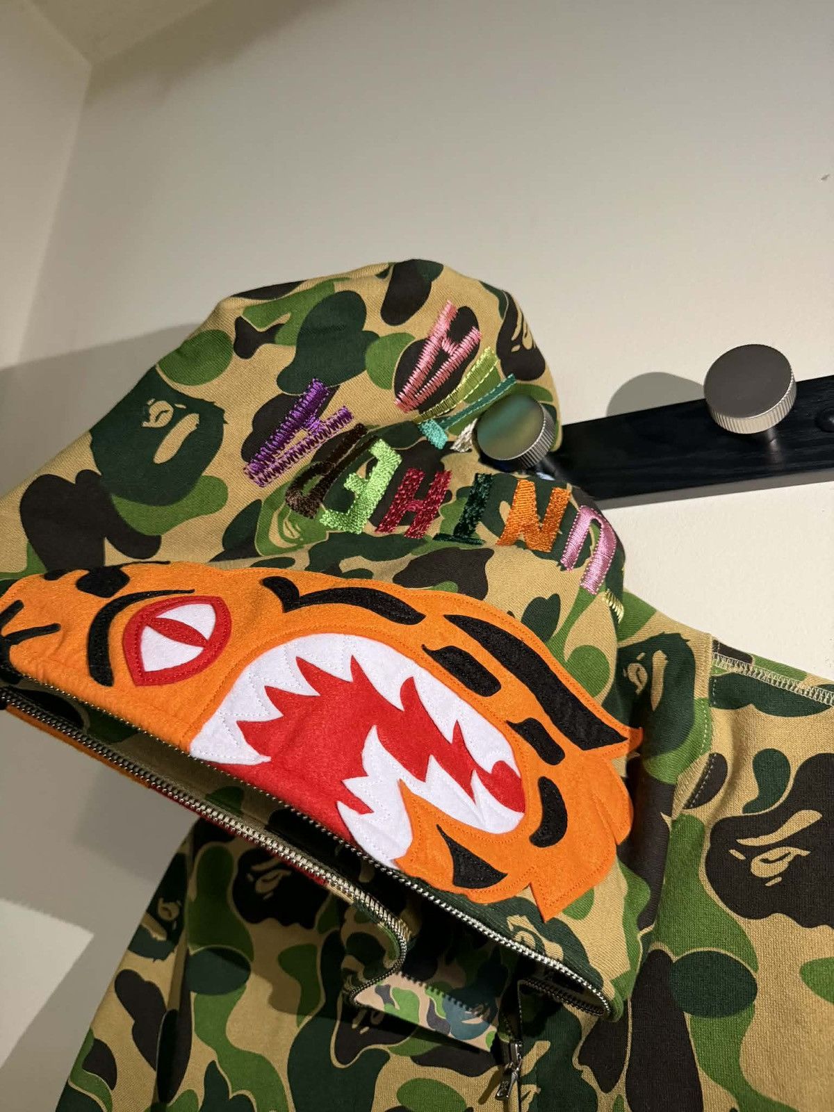 Bape BAPE Camo Tiger Full Zip Hoodie 'Green' Size US M / EU 48-50 / 2 - 4 Thumbnail