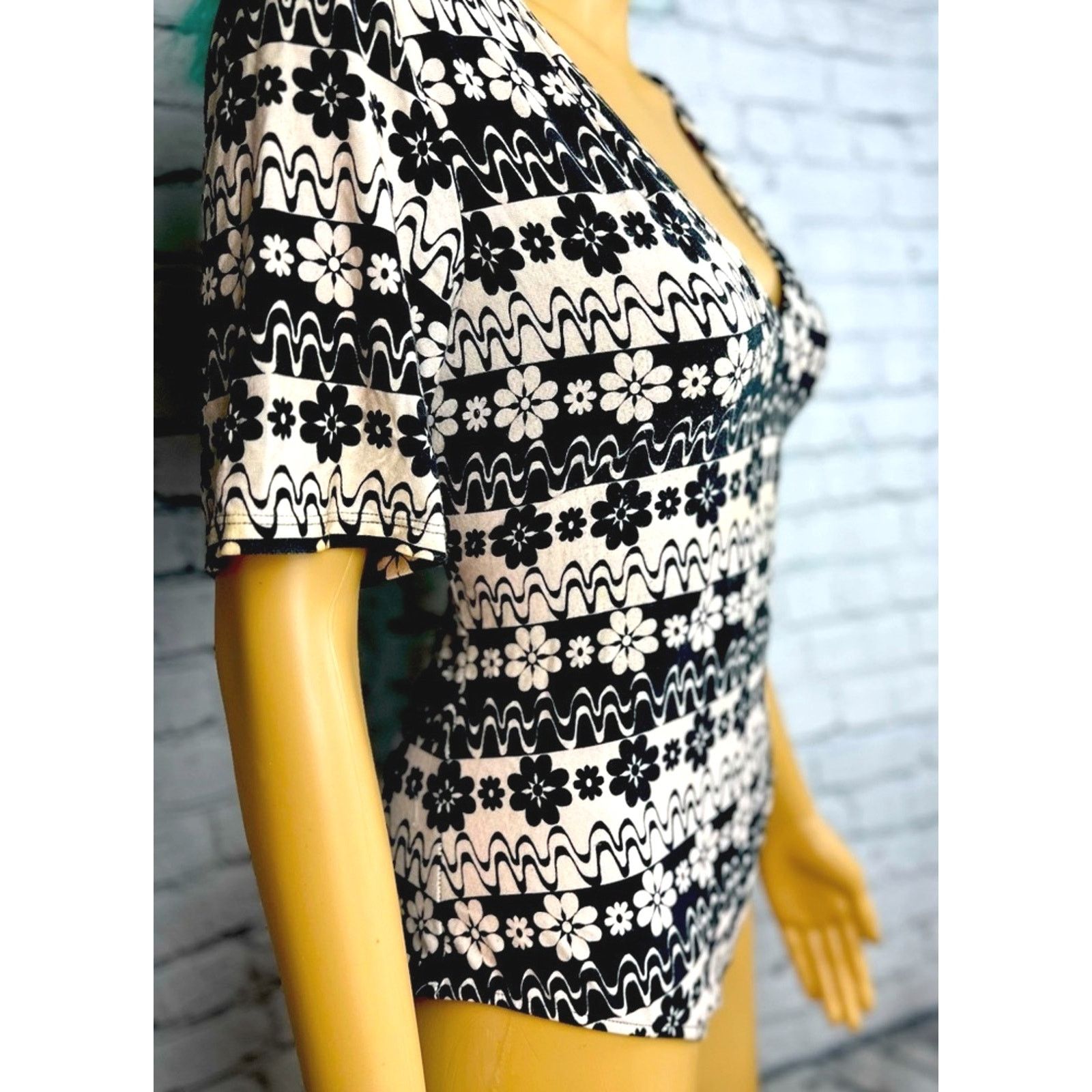 Free People Free People V With It Printed Bodysuit Pink Black Floral - L Size L / US 10 / IT 46 - 6 Thumbnail