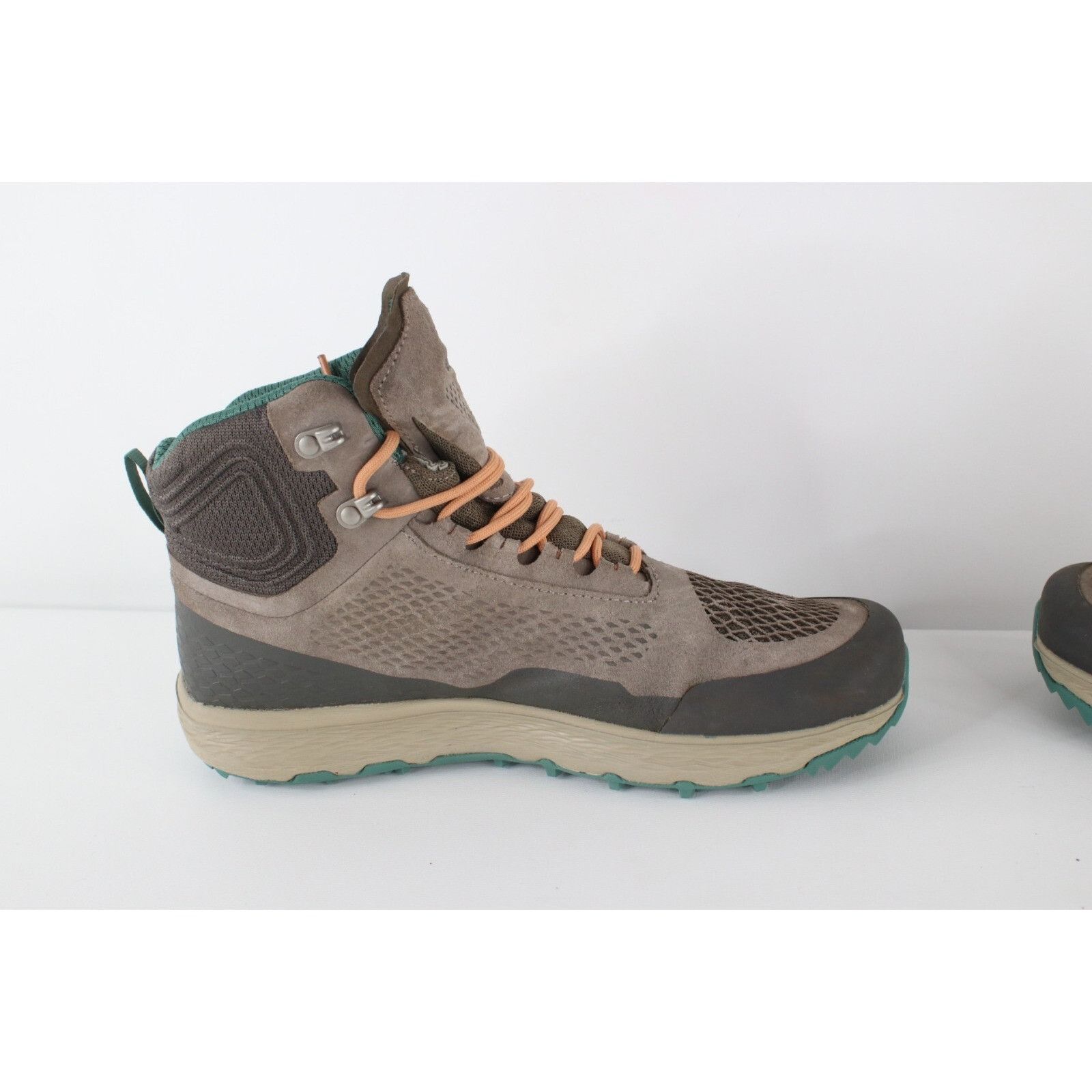Vasque Vasque Vibram Breeze LT NTX Outdoor Hiking Boots Size US 10 / IT 40 - 9 Thumbnail