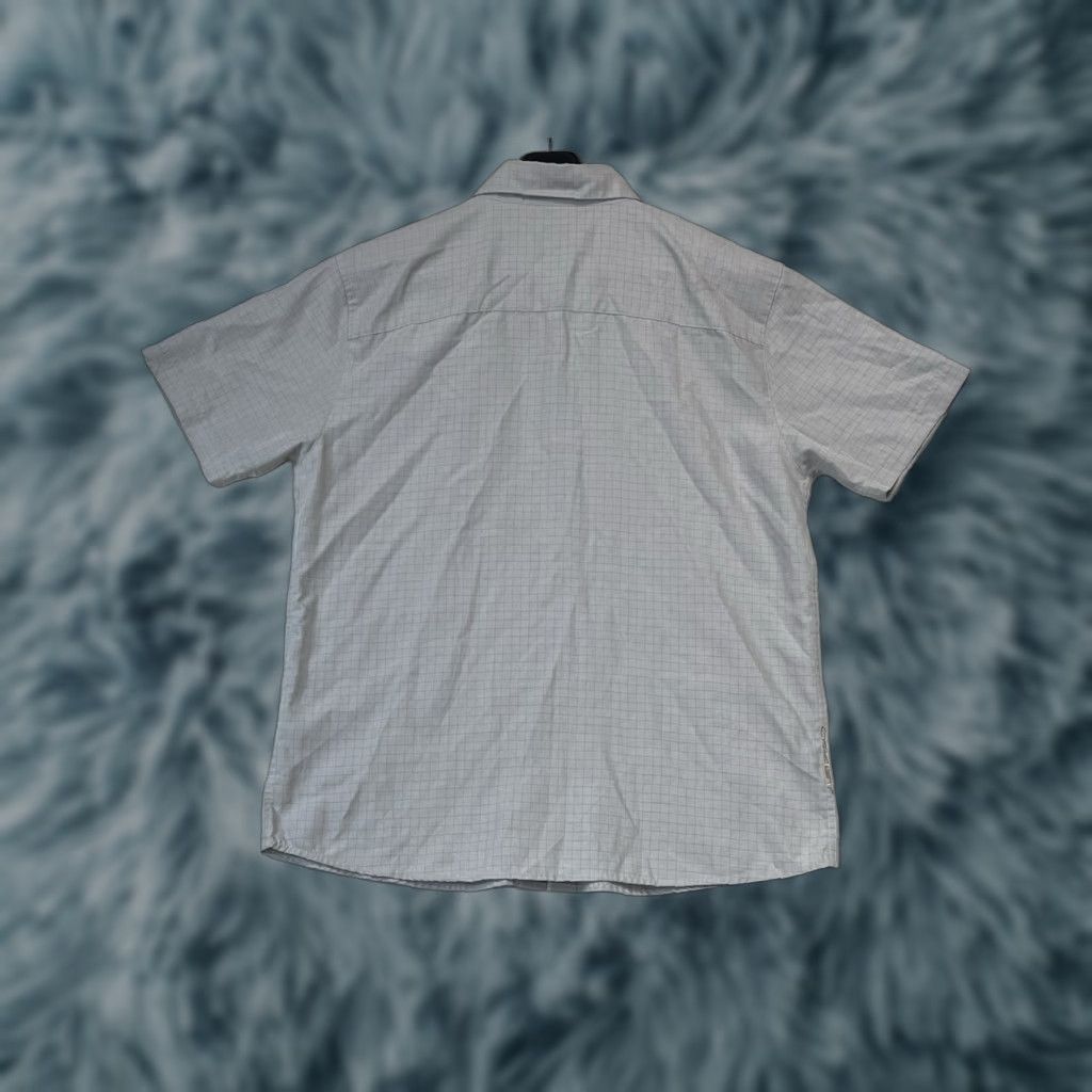 Oakley Oakley Button-Up Short Sleeve Shirt Beige Squares Men's Size Large Pockets Bre breathable Easy Care Lightweight Checkbox? Size US L / EU 52-54 / 3 - 1 Thumbnail