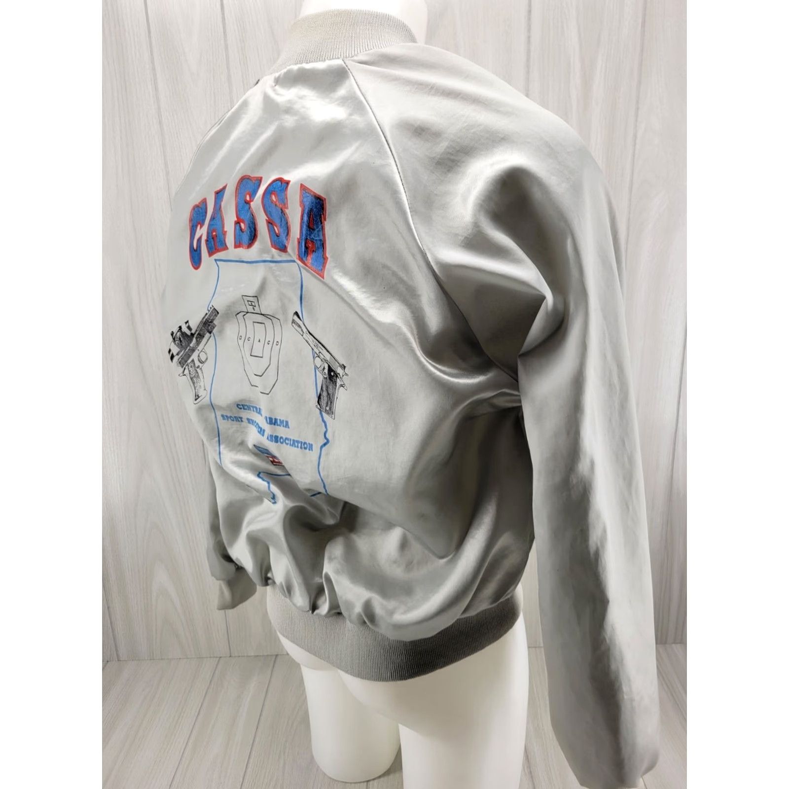 Vintage VINTAGE Stain Jacket Central Alabama Sport Shooters Association Jacket Men L Gray Windbreaker Auburn Sportswear Size US L / EU 52-54 / 3 - 6 Thumbnail