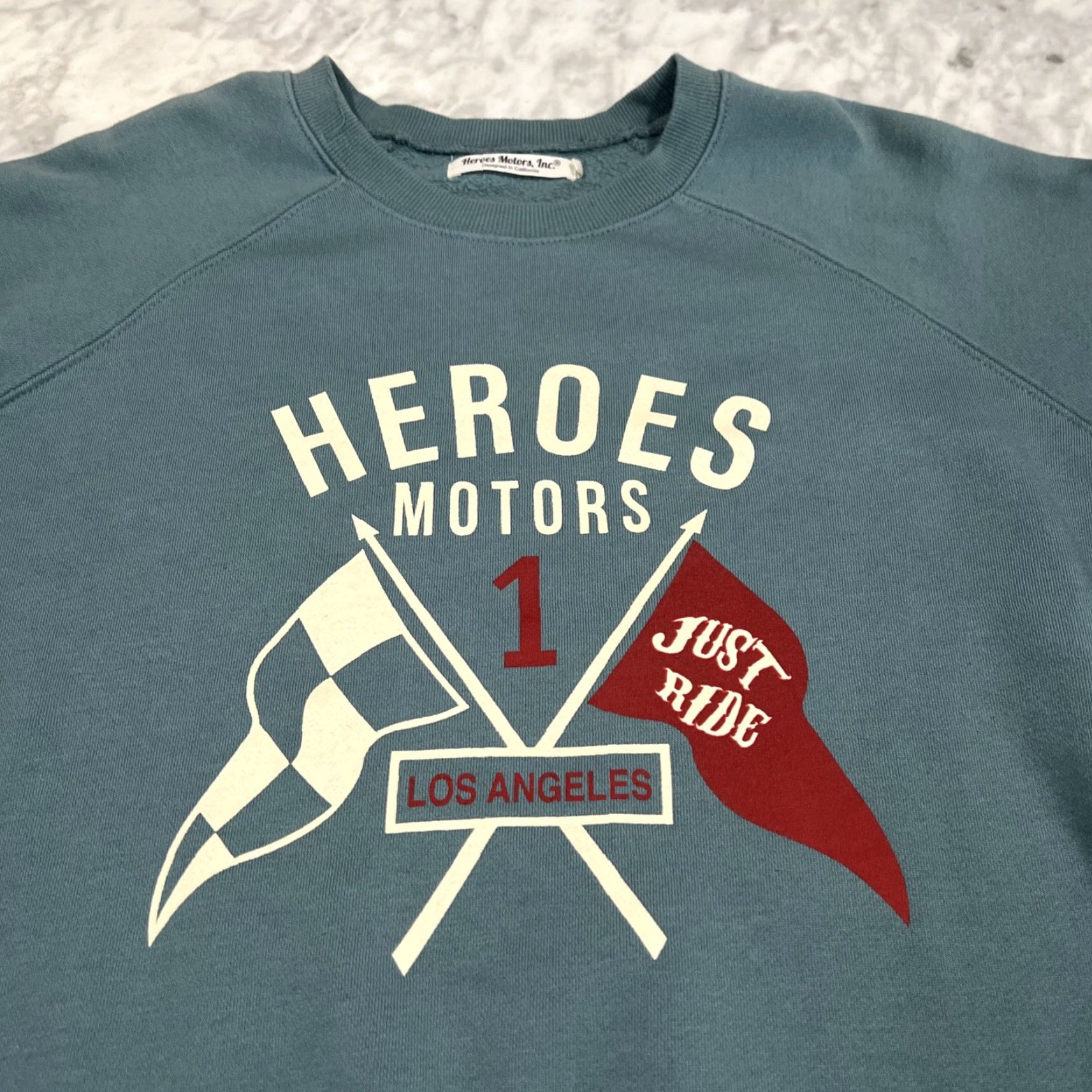 Vintage Hero Motors Inc Mens Sweatshirt Large Pullover Cars Racing Teal Crew Neck Logo Size US L / EU 52-54 / 3 - 3 Thumbnail