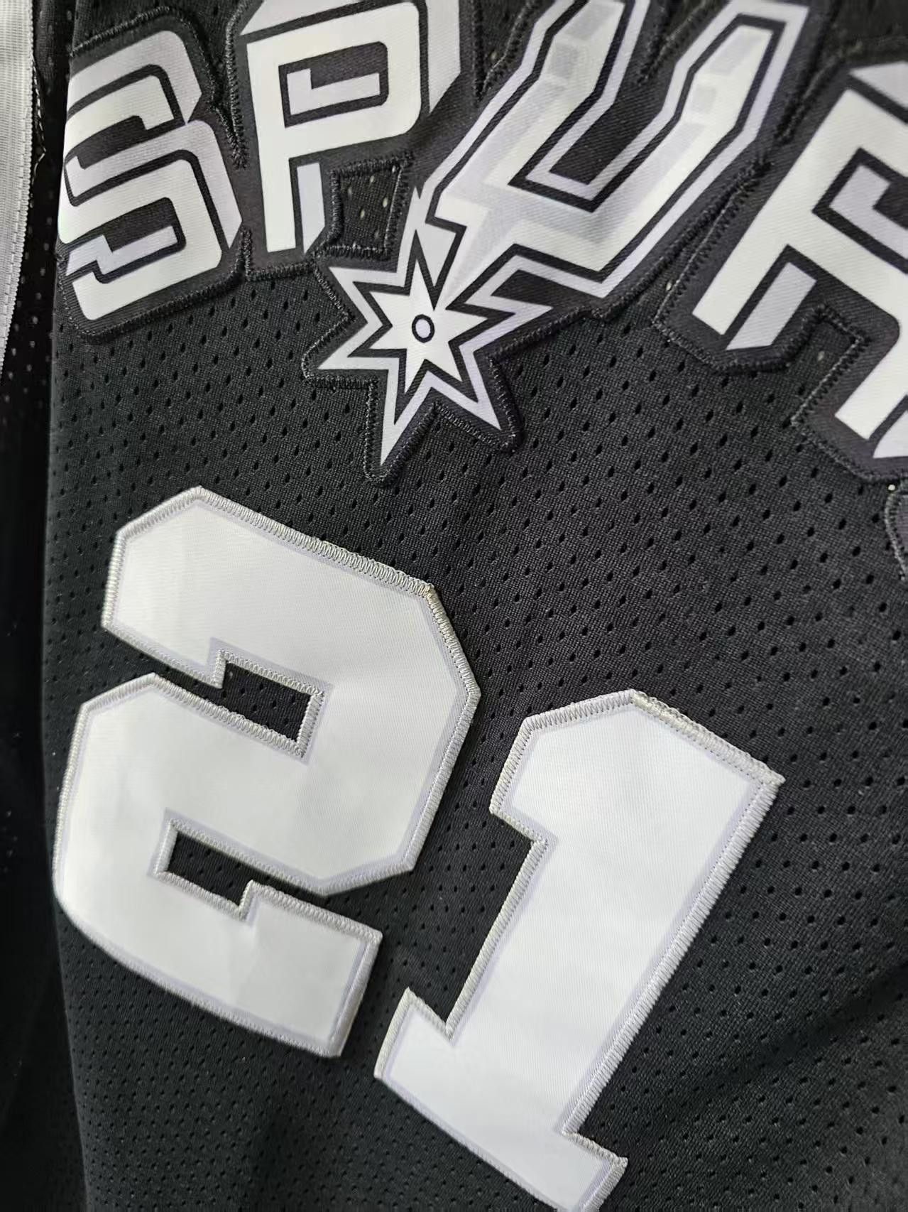 NBA Spurs #21 Tim Duncan Jersey Black Size US XL / EU 56 / 4 - 4 Thumbnail