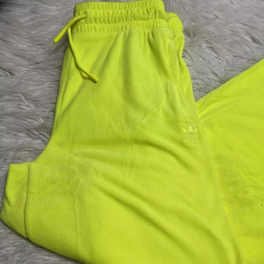 Designer ADIDAS X Jeremy Scott Solar Yellow Velour Pants Women Size 36" / US 14 / IT 50 - 4 Thumbnail