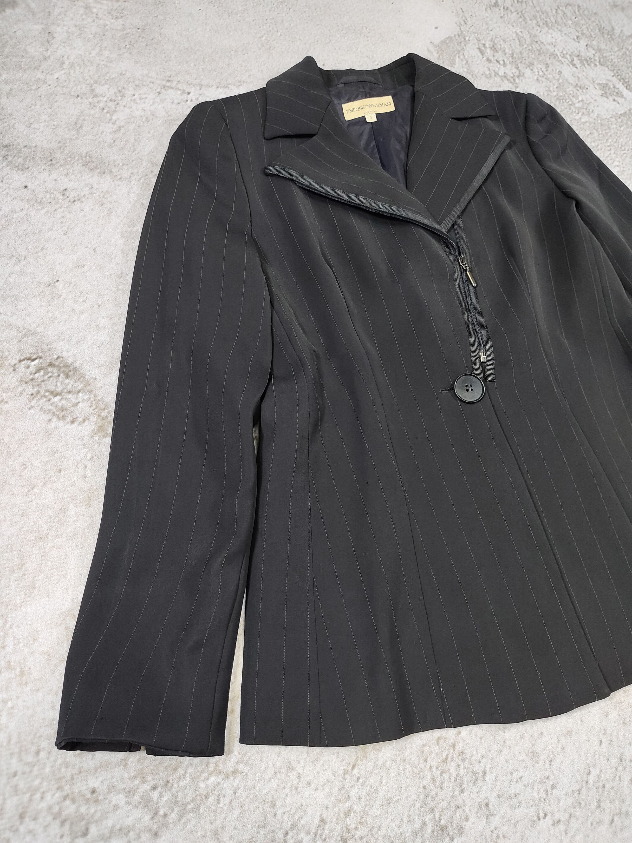 Emporio Armani 00s E.A- Archive Asymmetrical Pinstripe Sculpted Tailoring Size M / US 6-8 / IT 42-44 - 7 Thumbnail