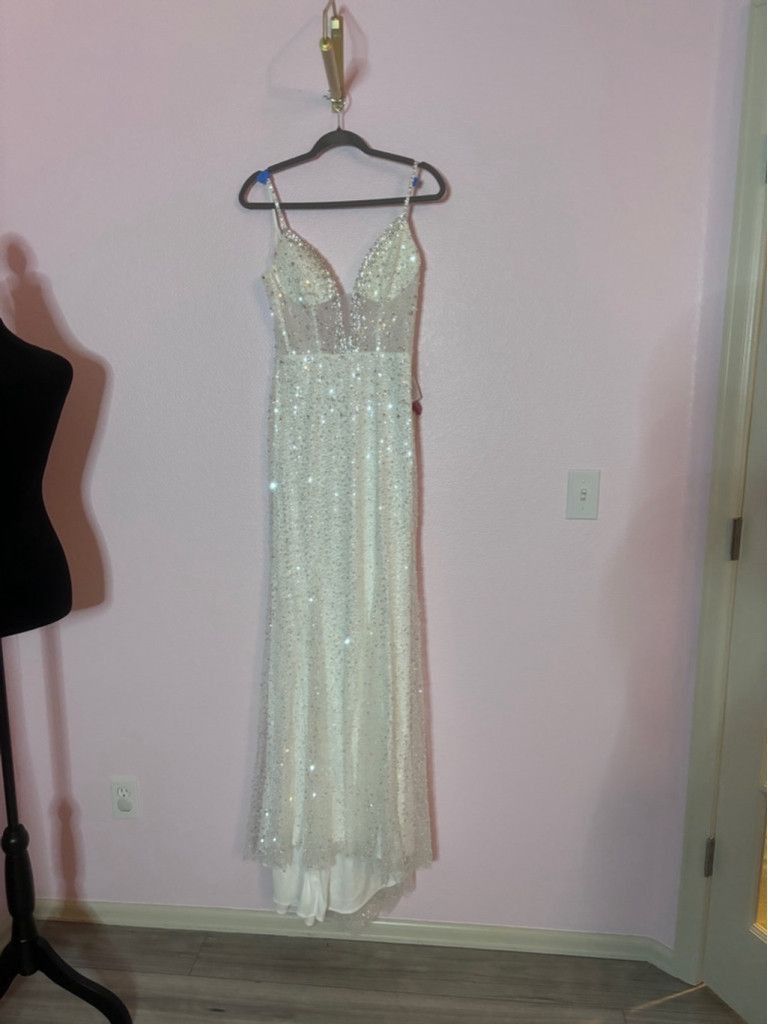 Mac Duggal Mac Duggal white gown sz 2 Size XS / US 0-2 / IT 36-38 - 4 Thumbnail