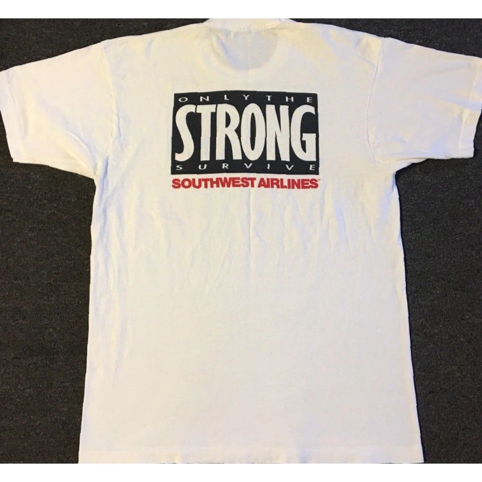 Vintage VINTAGE Southwest Airlines Only The Strong Survive Faded Shirt XL White Graphic Tee Mens 90s JuMbo Size US XL / EU 56 / 4 - 2 Thumbnail