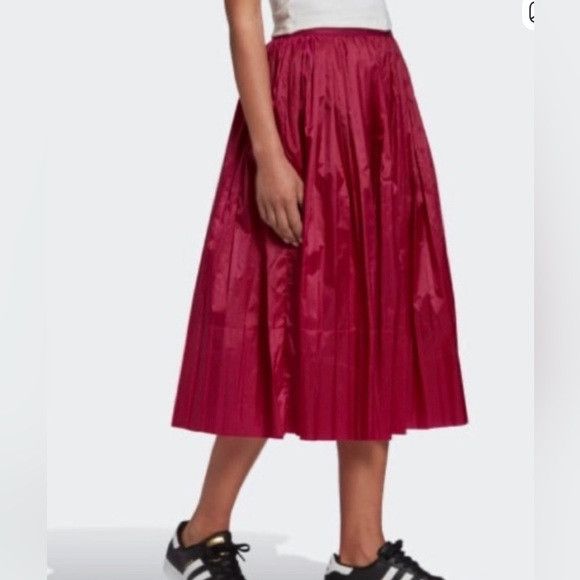 Adidas Adidas Metallic Pleated Skirt berry M Size 30" / US 8 / IT 44 - 1 Thumbnail