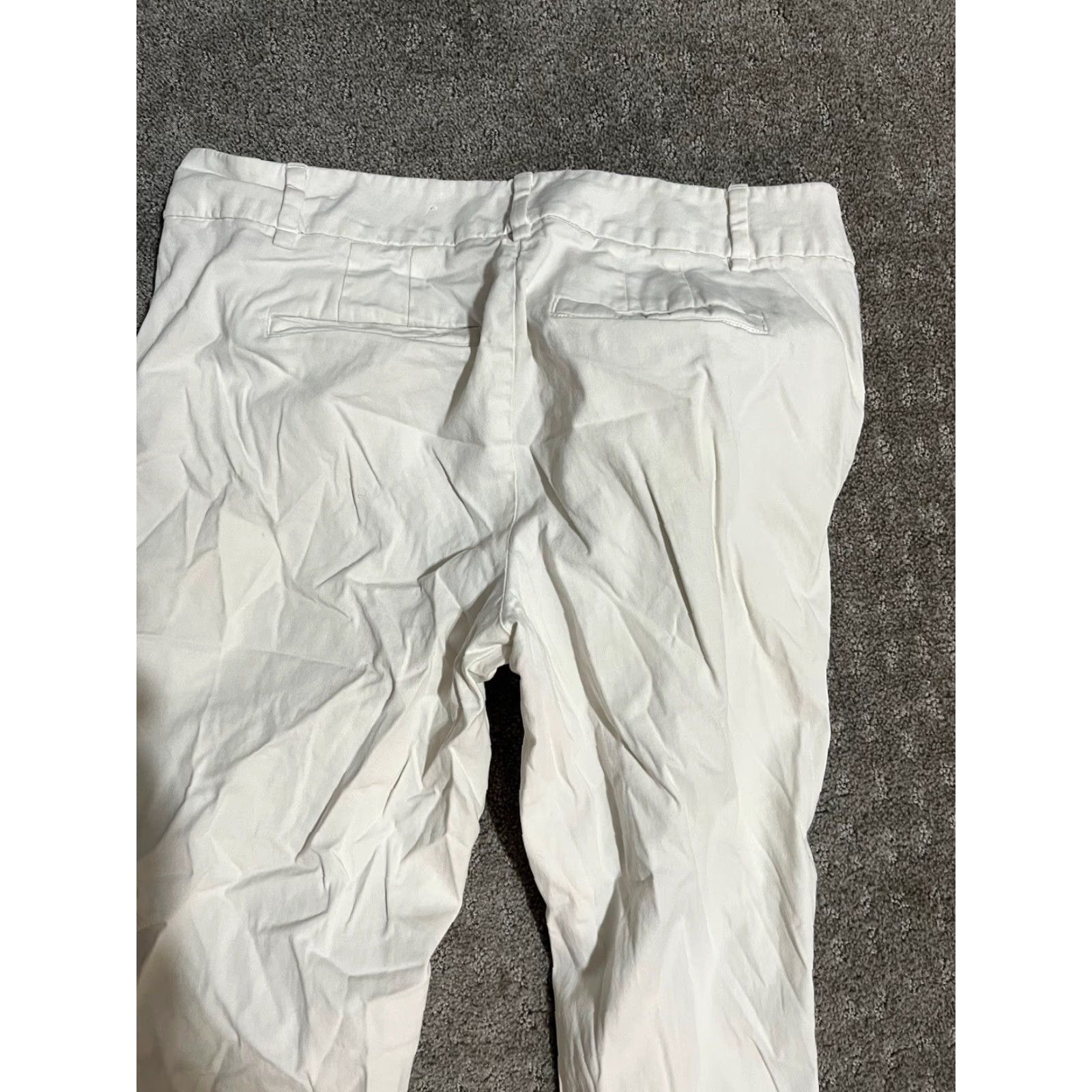 Ann Taylor Ann Taylor Crop Pants Womens Size 4P Beige Cotton Petite Business Casual Size 27" / US 4 / IT 40 - 4 Thumbnail
