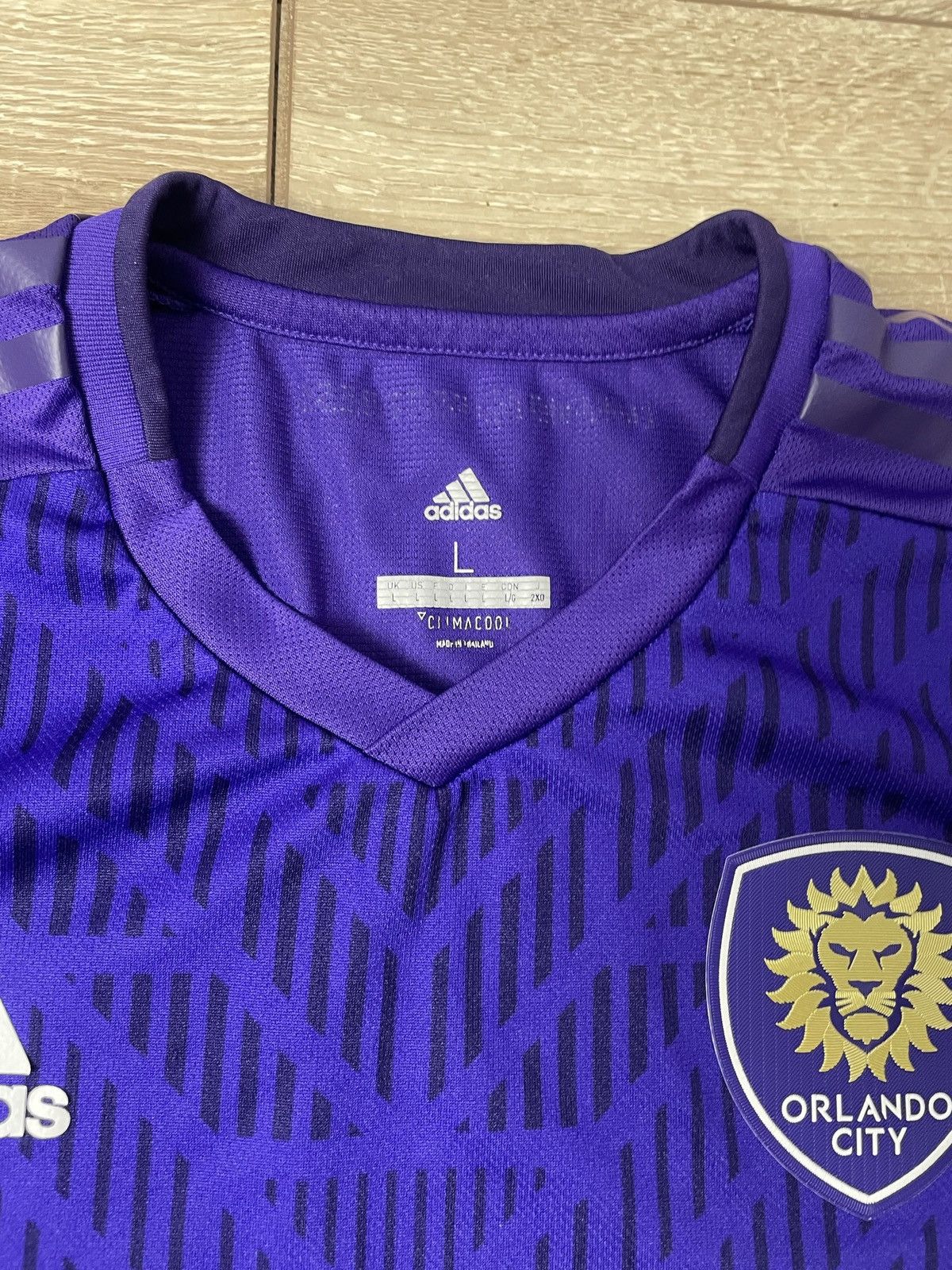 Adidas MLS ADIDAS ORLANDO CITY 19/20 HOME SOCCER JERSEY Mens L Size US L / EU 52-54 / 3 - 8 Thumbnail