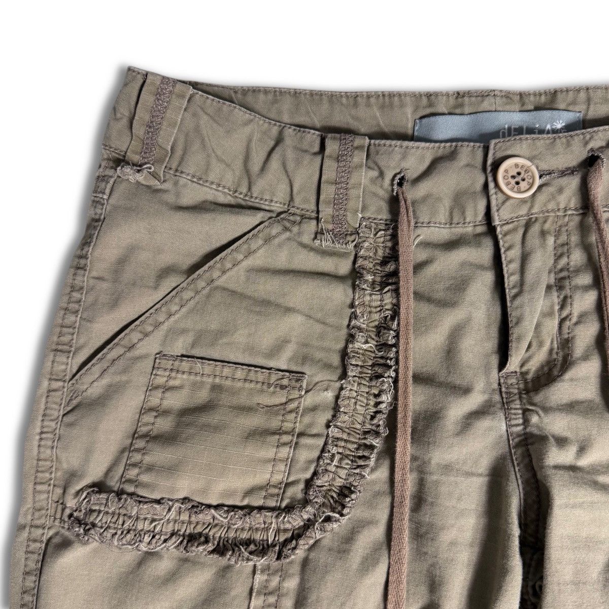 Other Y2K Delia’s Khaki Cargo Capri Pants w/ Ruffle Pocket Detail Size 30" / US 8 / IT 44 - 9 Thumbnail