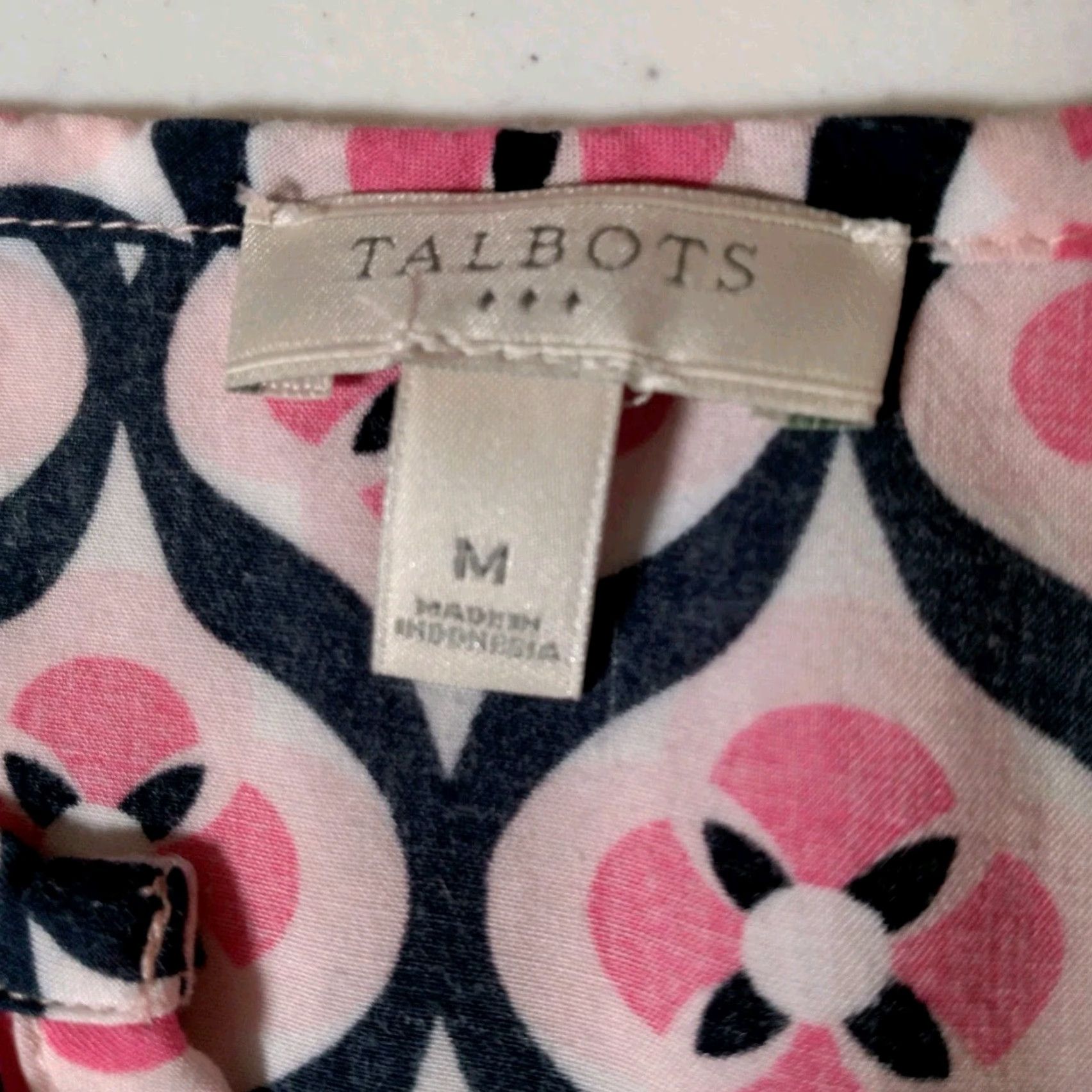 Talbots Talbots Women's Blouse M Pink Blue Floral Lattice V-Neck Lightweight Rayon Spring Casual Size M / US 6-8 / IT 42-44 - 6 Thumbnail