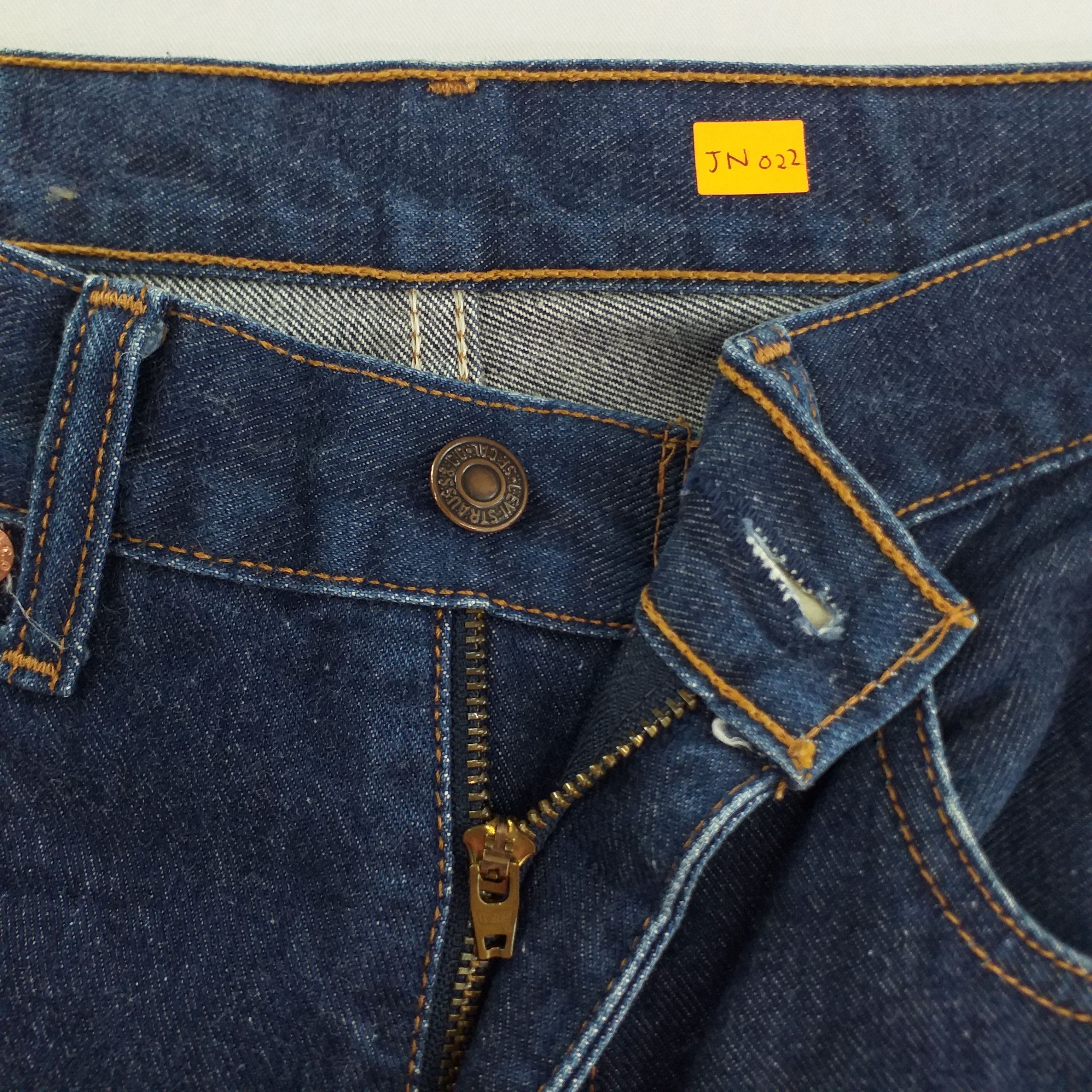 Levi's Dark Blue Vintage Levi's 512 Clothing Denim 31 x 27.5 -JN022 Size US 31 - 9 Thumbnail