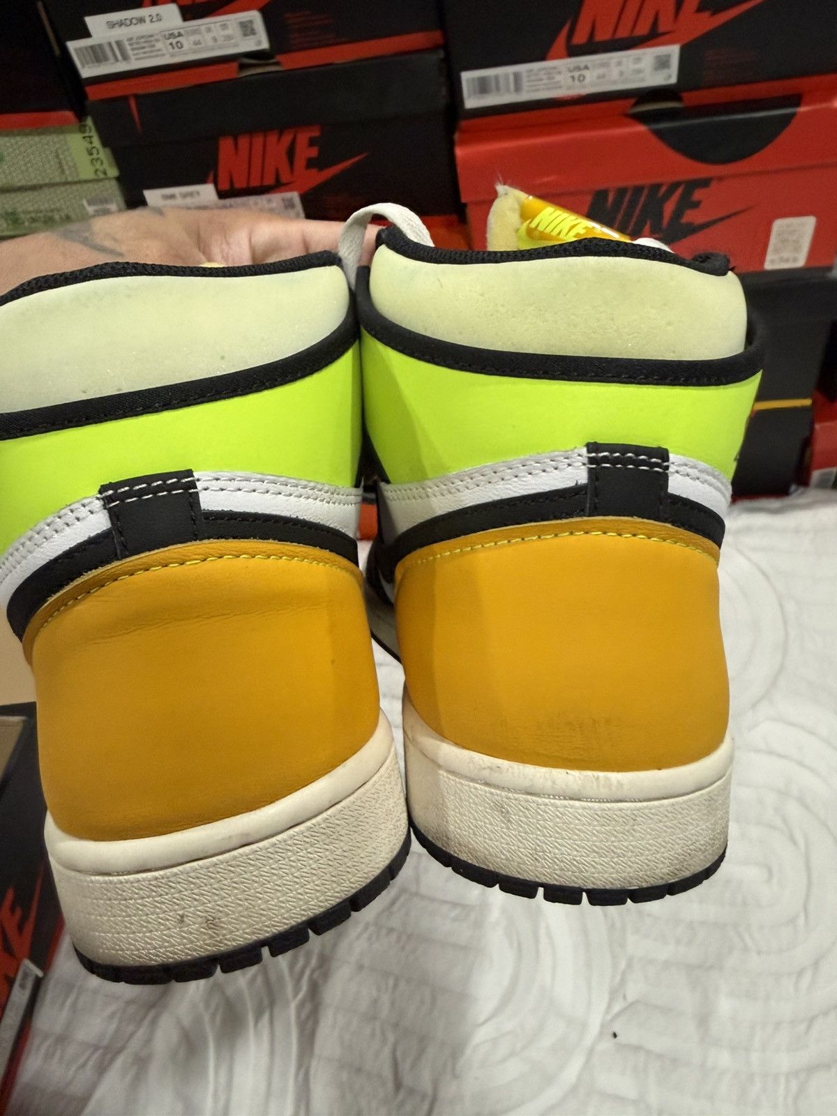Jordan Brand Air jordan 1 gold volt size 10 Size US 10 / EU 43 - 5 Thumbnail