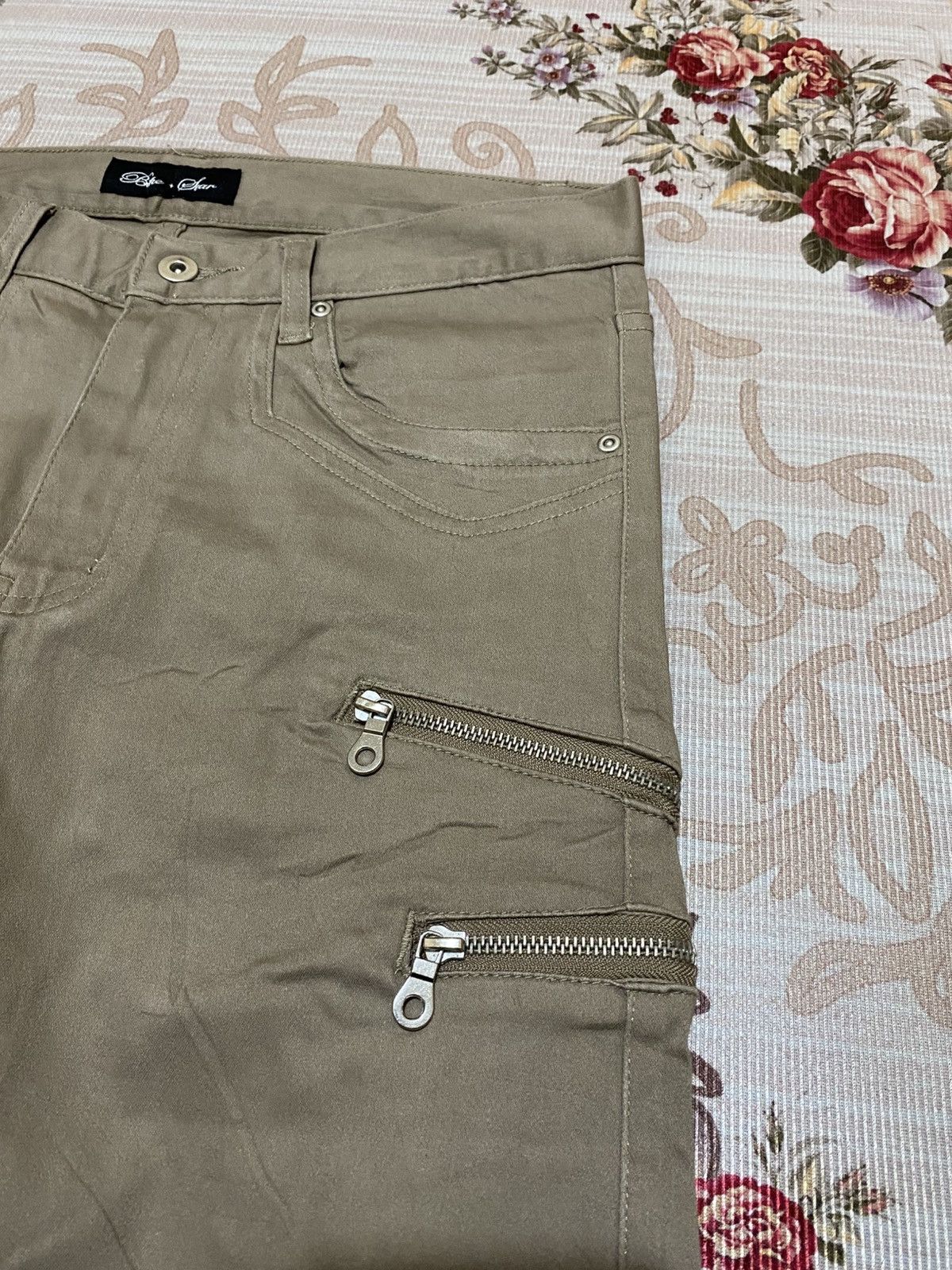Seditionaries Bike + Star Japan Flare Multipocket Pants Size US 32 / EU 48 - 4 Thumbnail