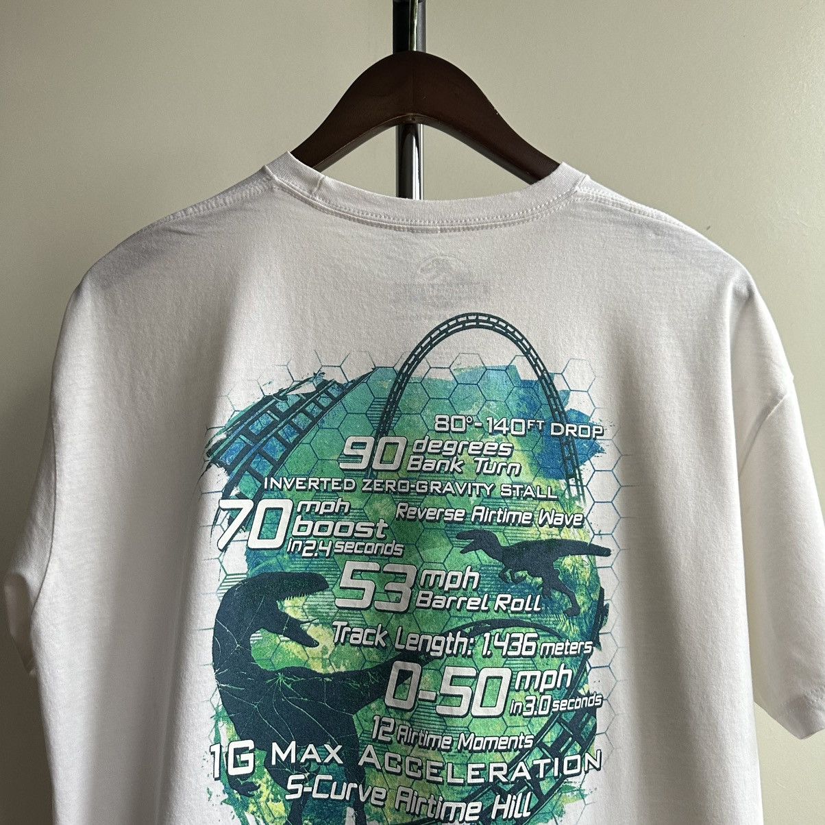 Universal Studios × Vintage Jurassic World Universal Studios VelociCoaster Raptors Tee Size US XL / EU 56 / 4 - 6 Thumbnail