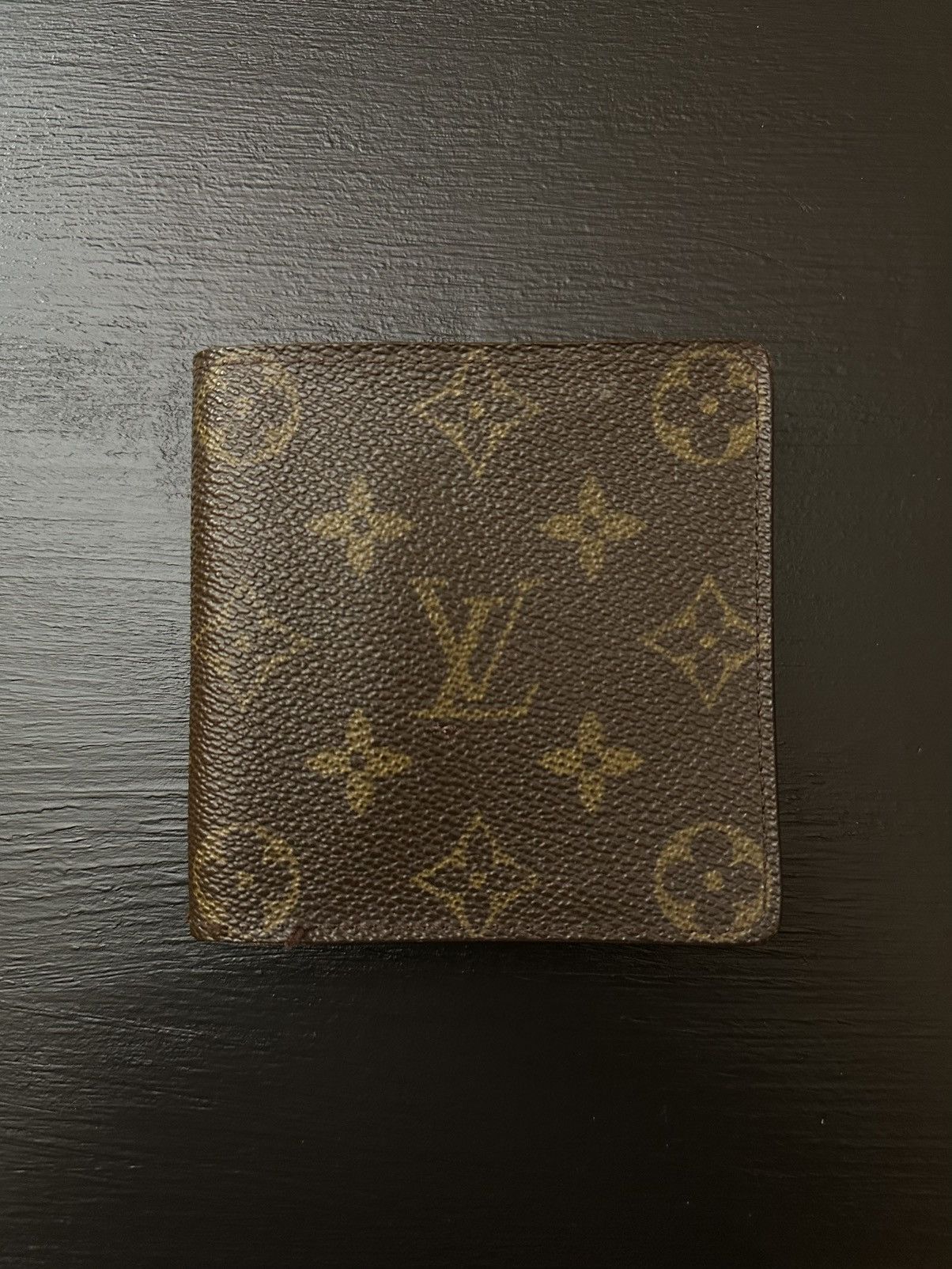 Louis Vuitton Louis Vuitton Wallet Size ONE SIZE - 1 Thumbnail