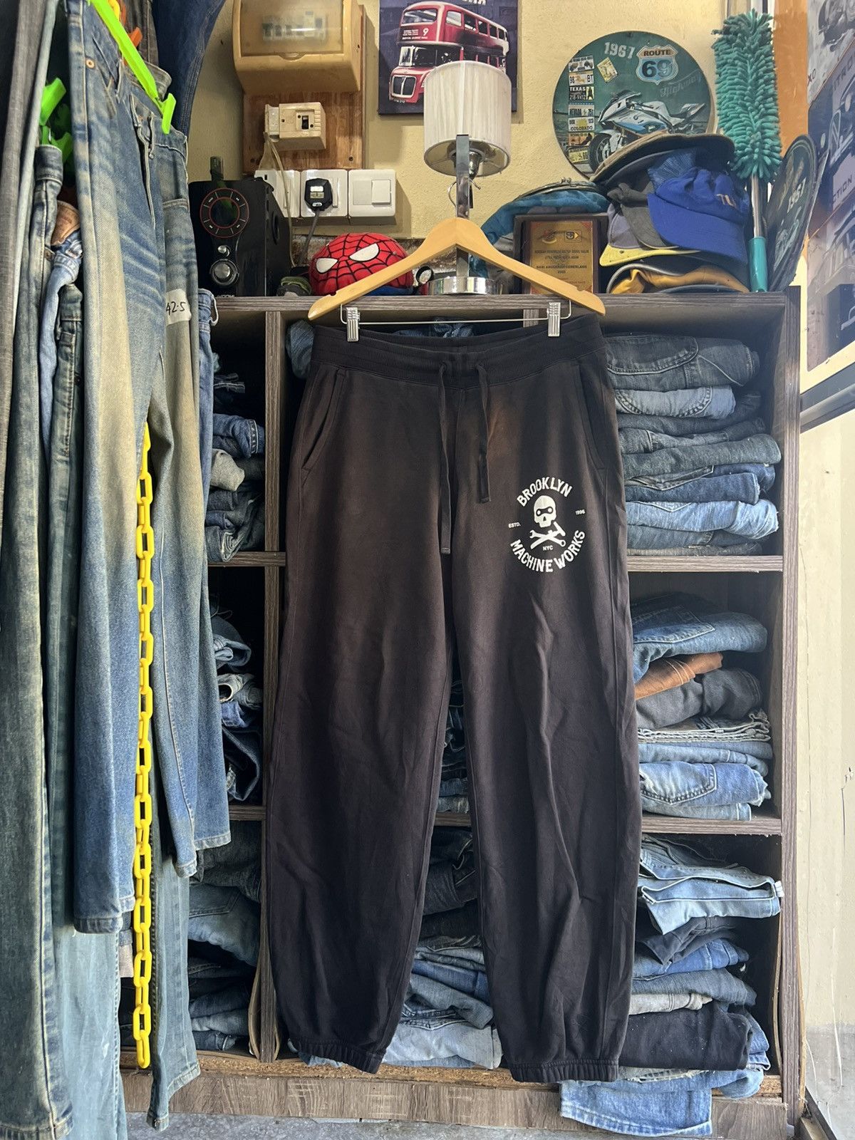 Japanese Brand 🔥Uniqlo x Brooklyn Machine Works Sweatpants Jogger Size US 33 - 1 Thumbnail
