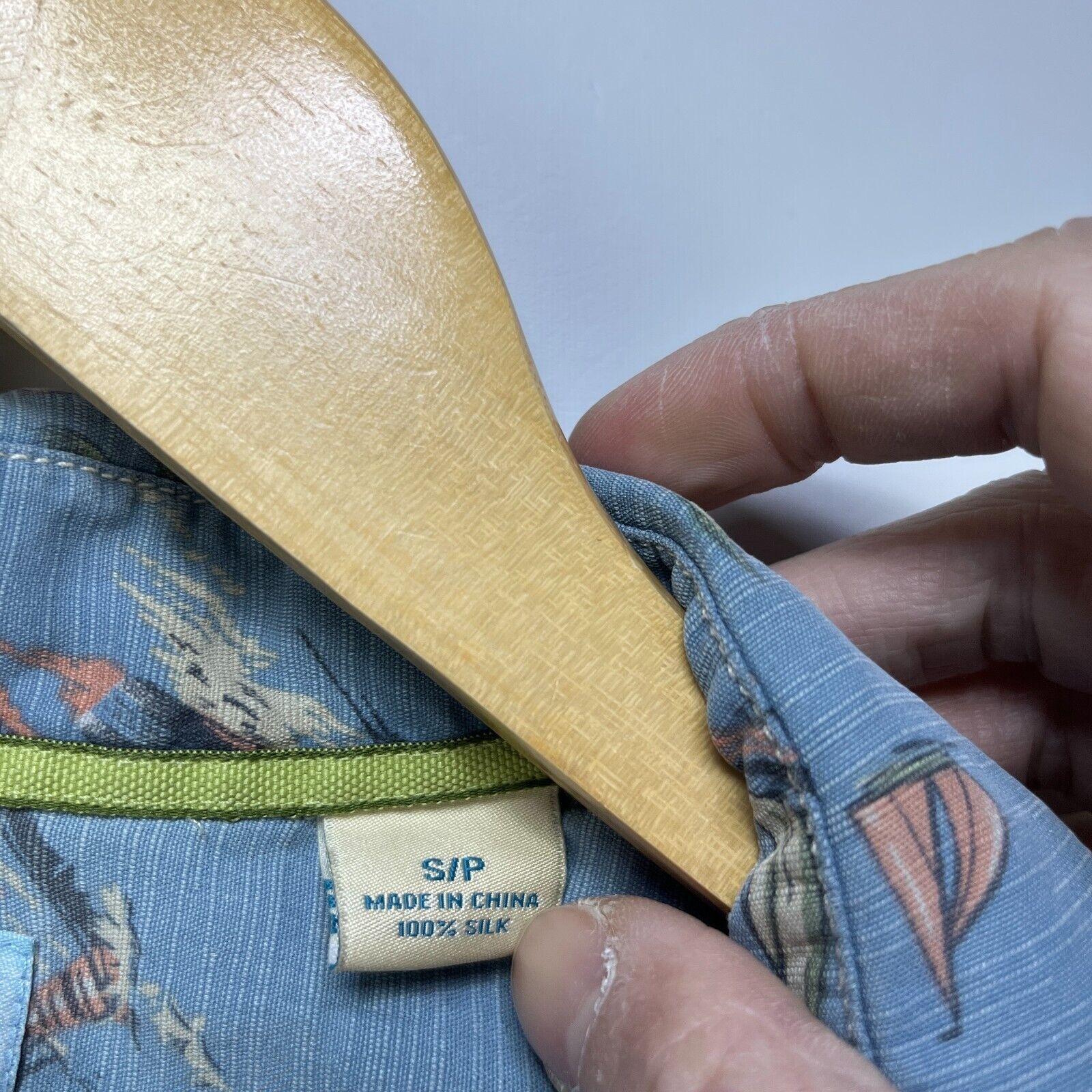 Tommy Bahama × Vintage Vintage Tommy Bahama Silk Button Up Island Modern Fit Small Size US S / EU 44-46 / 1 - 6 Thumbnail