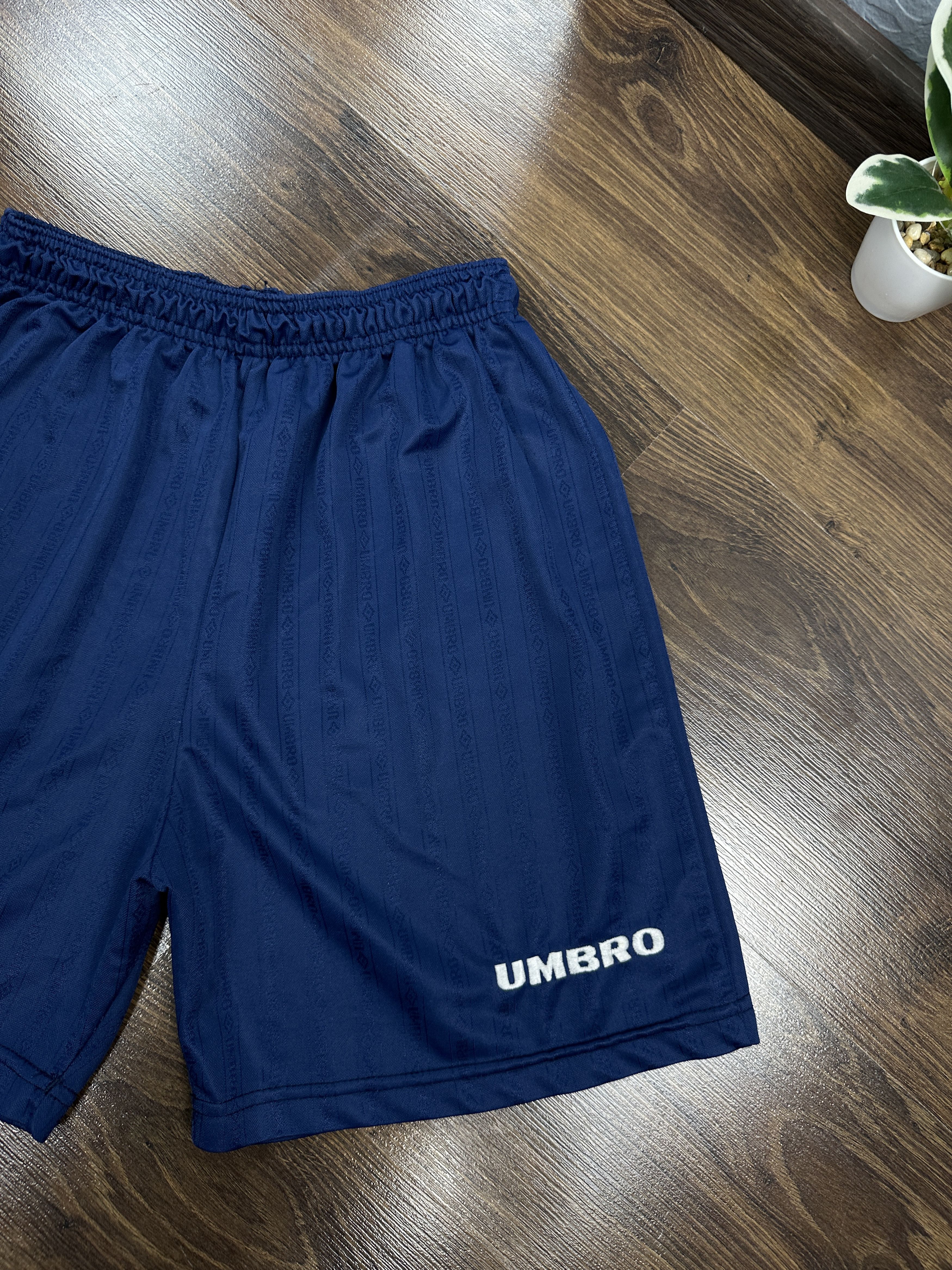 Umbro × Vintage Umbro vintage monogram shorts y2k Size US 30 / EU 46 - 2 Thumbnail
