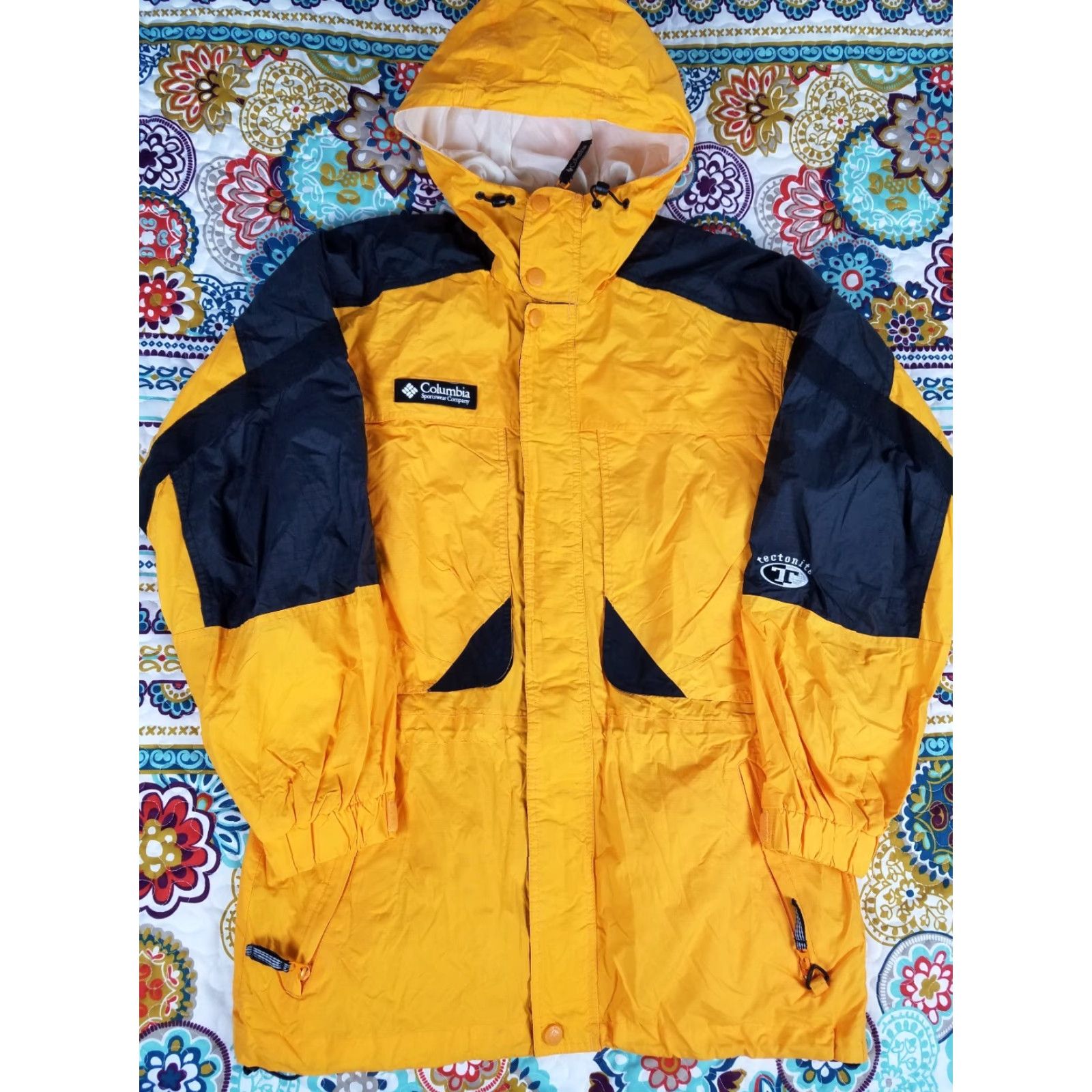 Vintage VINTAGE Columbia Sportswear Tectonite Hoodie Parka Windbreaker Jacket Mens S Small Yellow & Black 90s Windbreaker Jacket Mens S Size US S / EU 44-46 / 1 - 3 Thumbnail