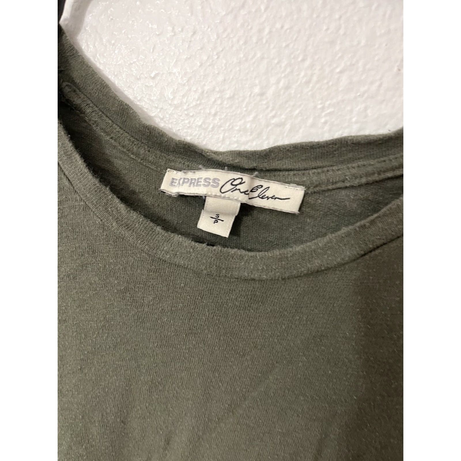 Express Express One Eleven Women's Short Sleeve Shirt Size Small Solid Green Cotton Blend Classic Cap Sleeve Size S / US 4 / IT 40 - 3 Thumbnail