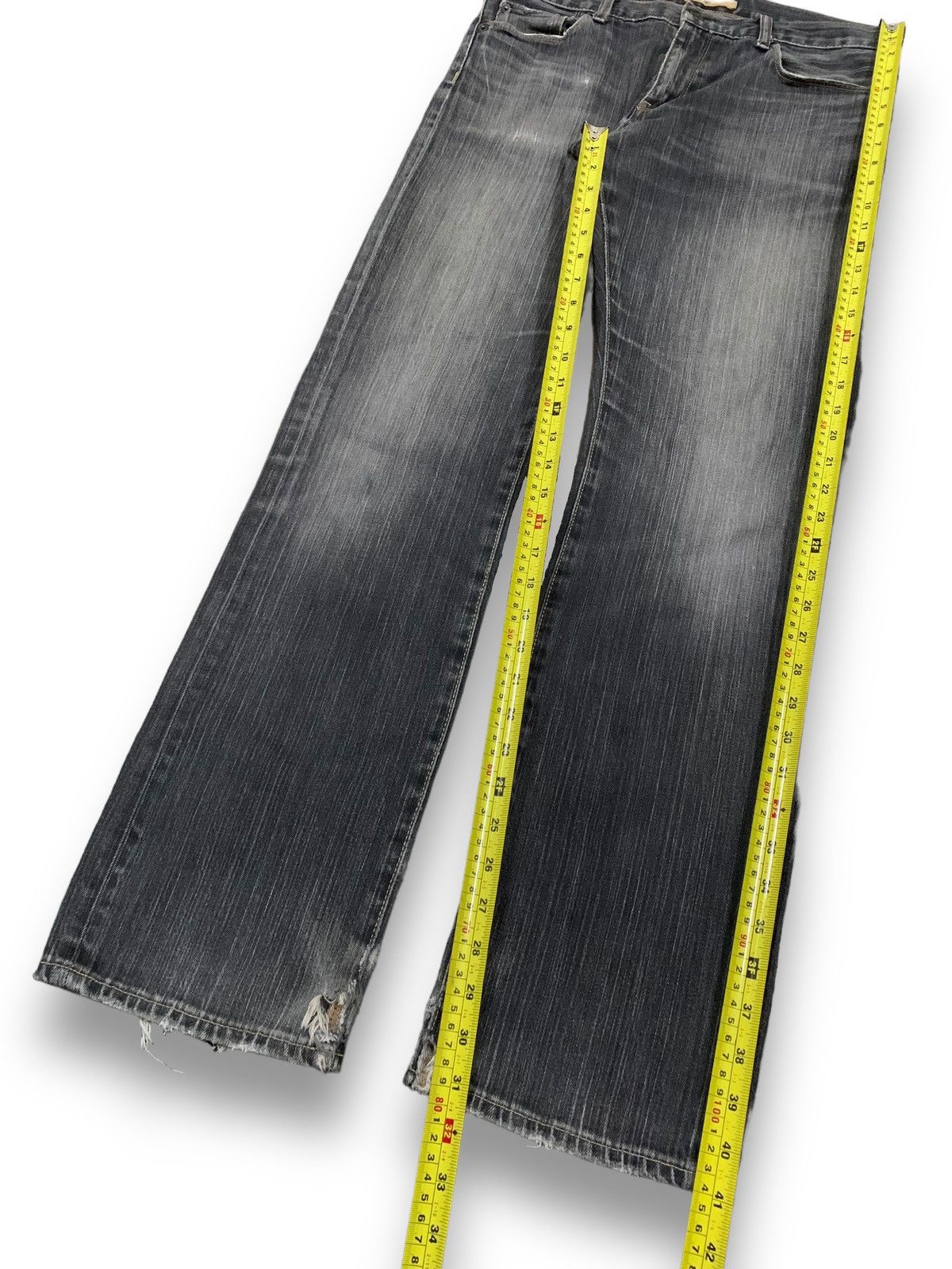 Undercover × Uniqlo Vintage Uniqlo S001 Faded Straight Leg Distressed Jeans Size US 32 / EU 48 - 12 Thumbnail
