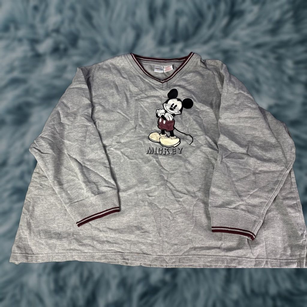 Disney VINTAGE Disney Mickey Mouse V Neck Sweatshirt 2XL Heather Gray Women Plus Pullover Sweatshirt Mickey Mouse Disney 2XL Womens V-Neck Gray Plus Size XXL / US 16-18 / IT 52-54 - 1 Thumbnail