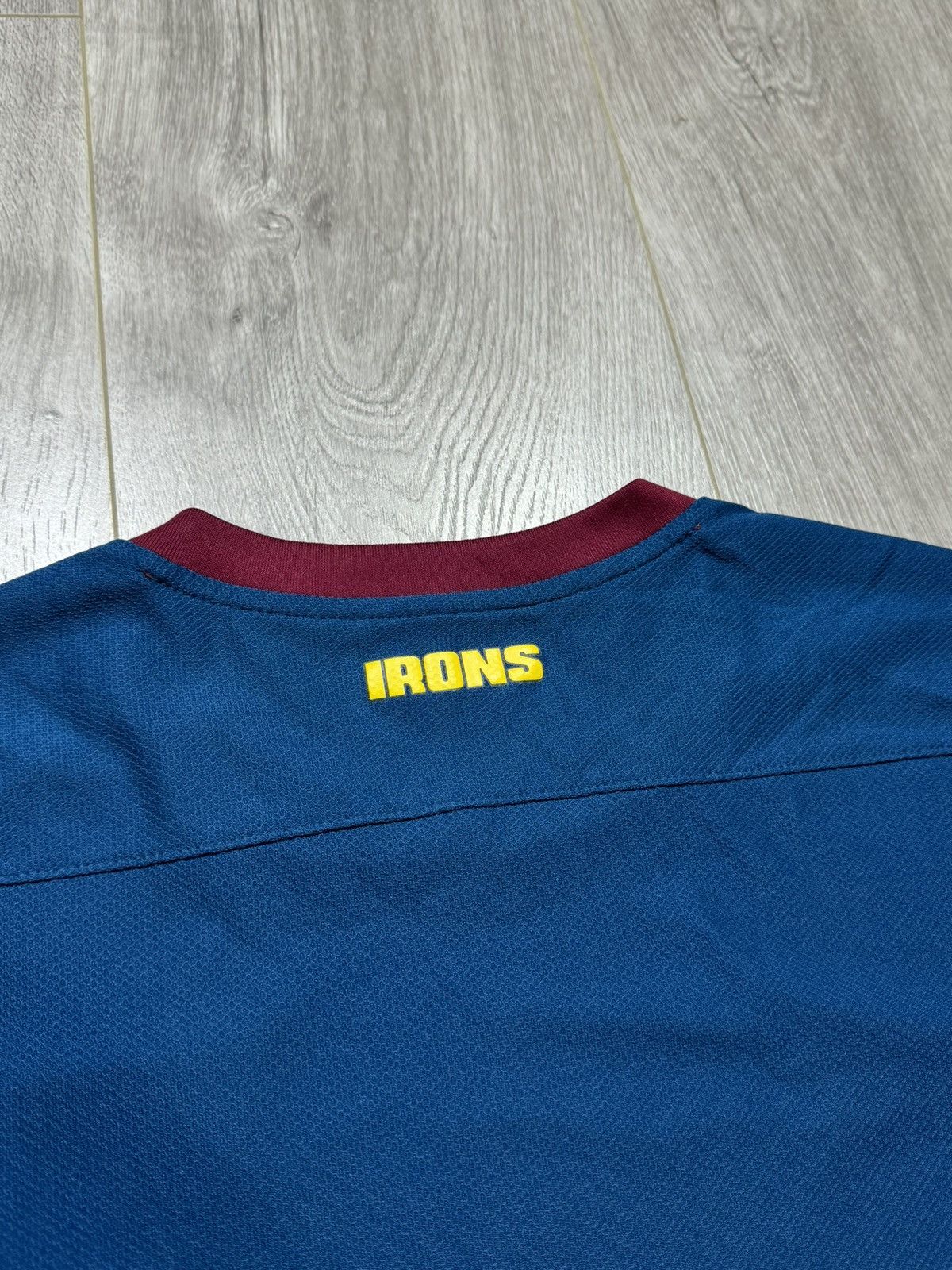 Umbro West Ham United Umbro 2018/2019 Away Shirt Mens Size US M / EU 48-50 / 2 - 9 Thumbnail