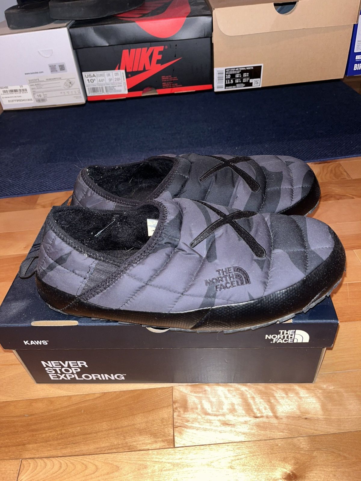Kaws × The North Face TNF X Kaws Thermoball Traction Mule VP Size US 10 / EU 43 - 2 Thumbnail