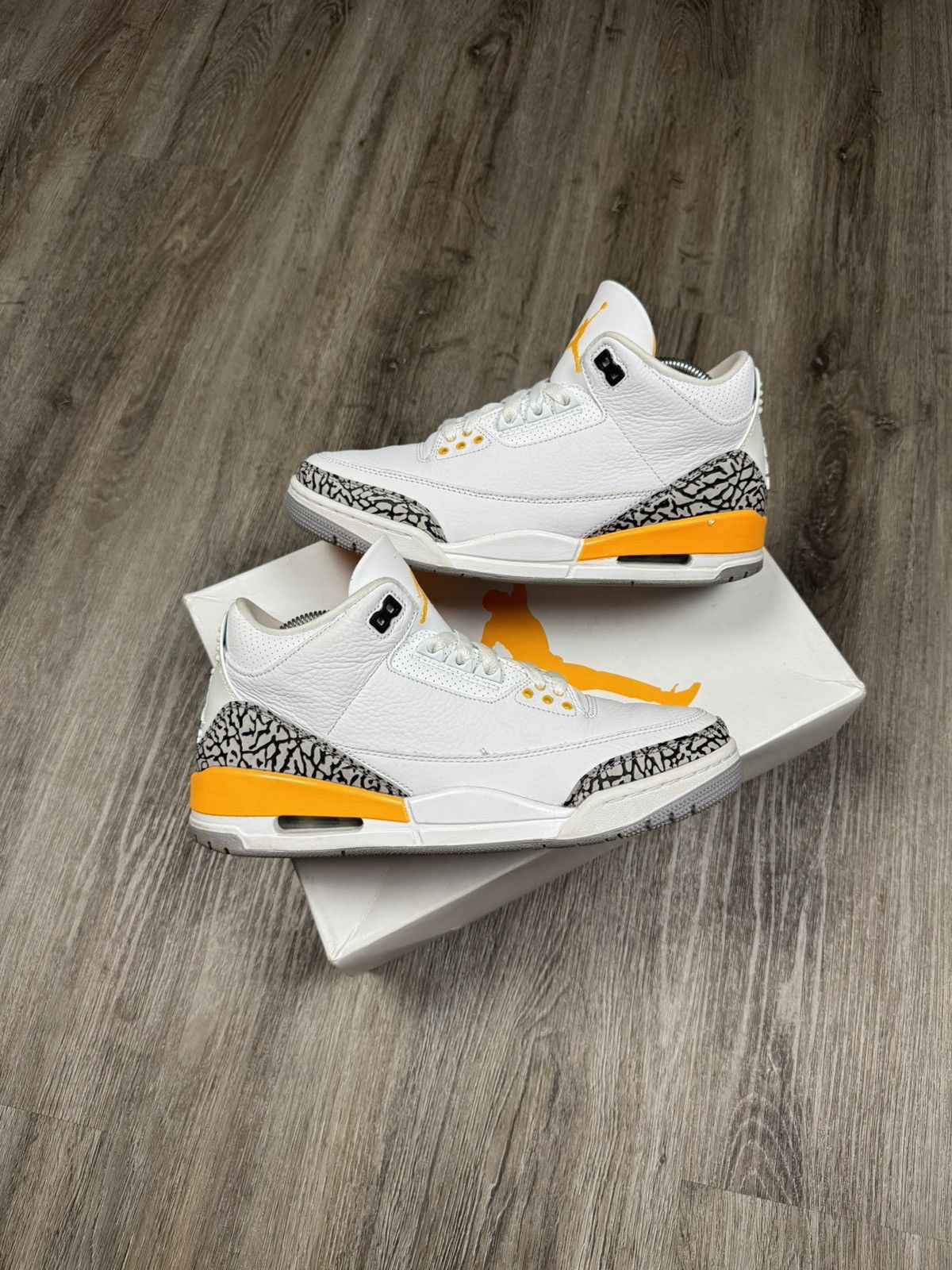 Jordan Brand Air Jordan 3 Retro Laser Orange Size 10W/8.5M Size US 8.5 / EU 41-42 - 1 Thumbnail
