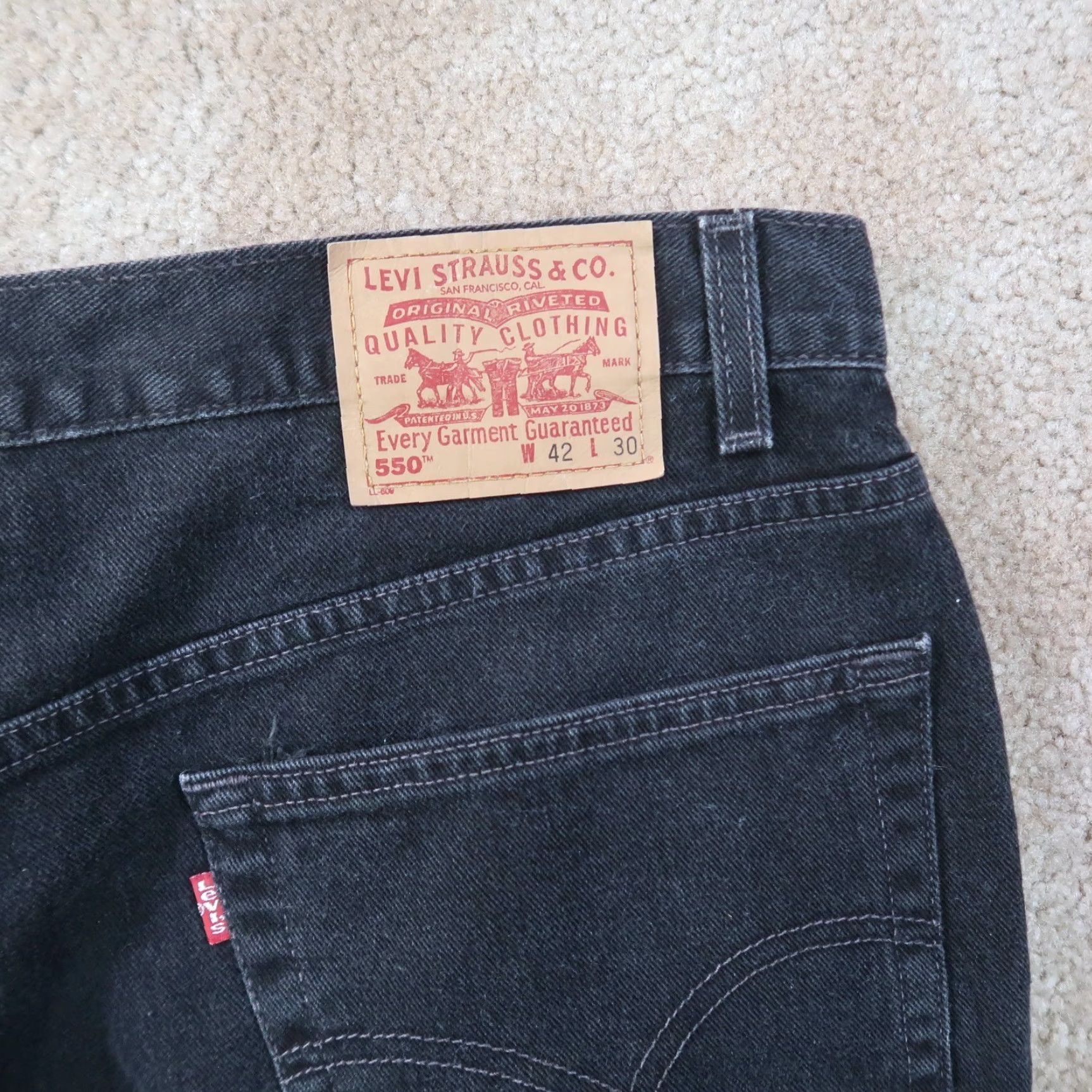 Levi's VINTAGE Levi's 550 Jeans Men's 42x30 Black Denim Relaxed Fit 5-Pocket Zipper Pocket Logo Distressed Size US 42 / EU 58 - 6 Thumbnail