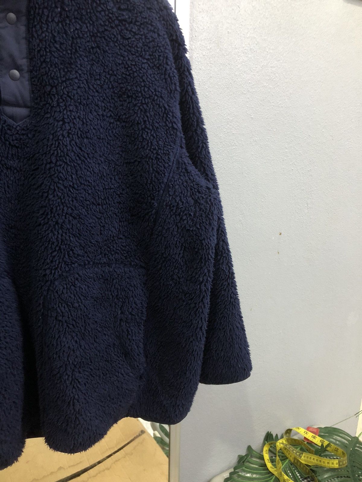 Uniqlo × White Mountaineering Uniqlo x White Mountaineering Navy Fleece Pullover Size US XL / EU 56 / 4 - 4 Thumbnail