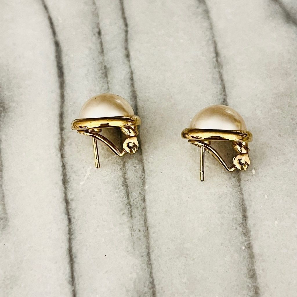 Vintage Vintage Faux Pearl English Lock Earrings Size ONE SIZE - 3 Thumbnail
